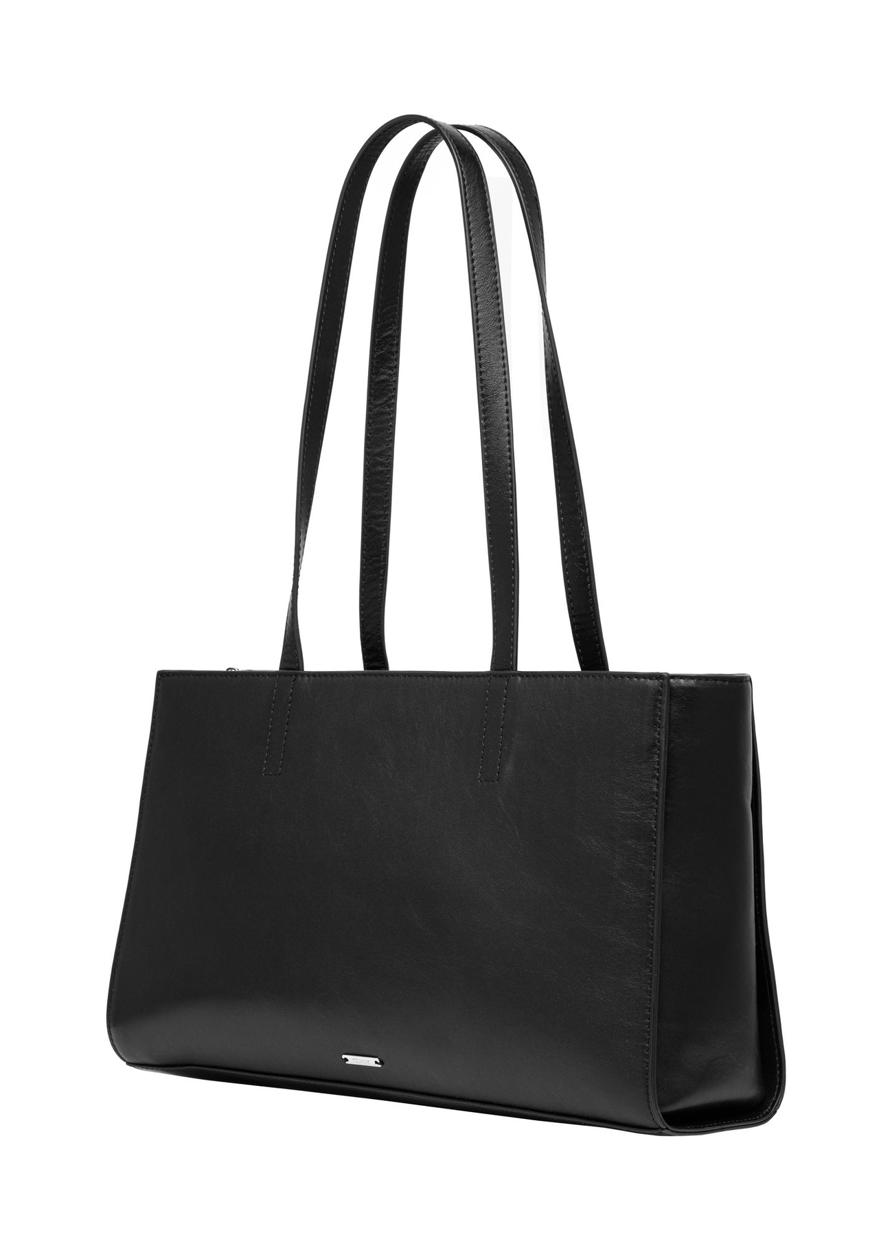 Czarna skórzana torba na laptopa damska TORES-1343-99(Z26) - widok produktu po skosie, na białym tle. 