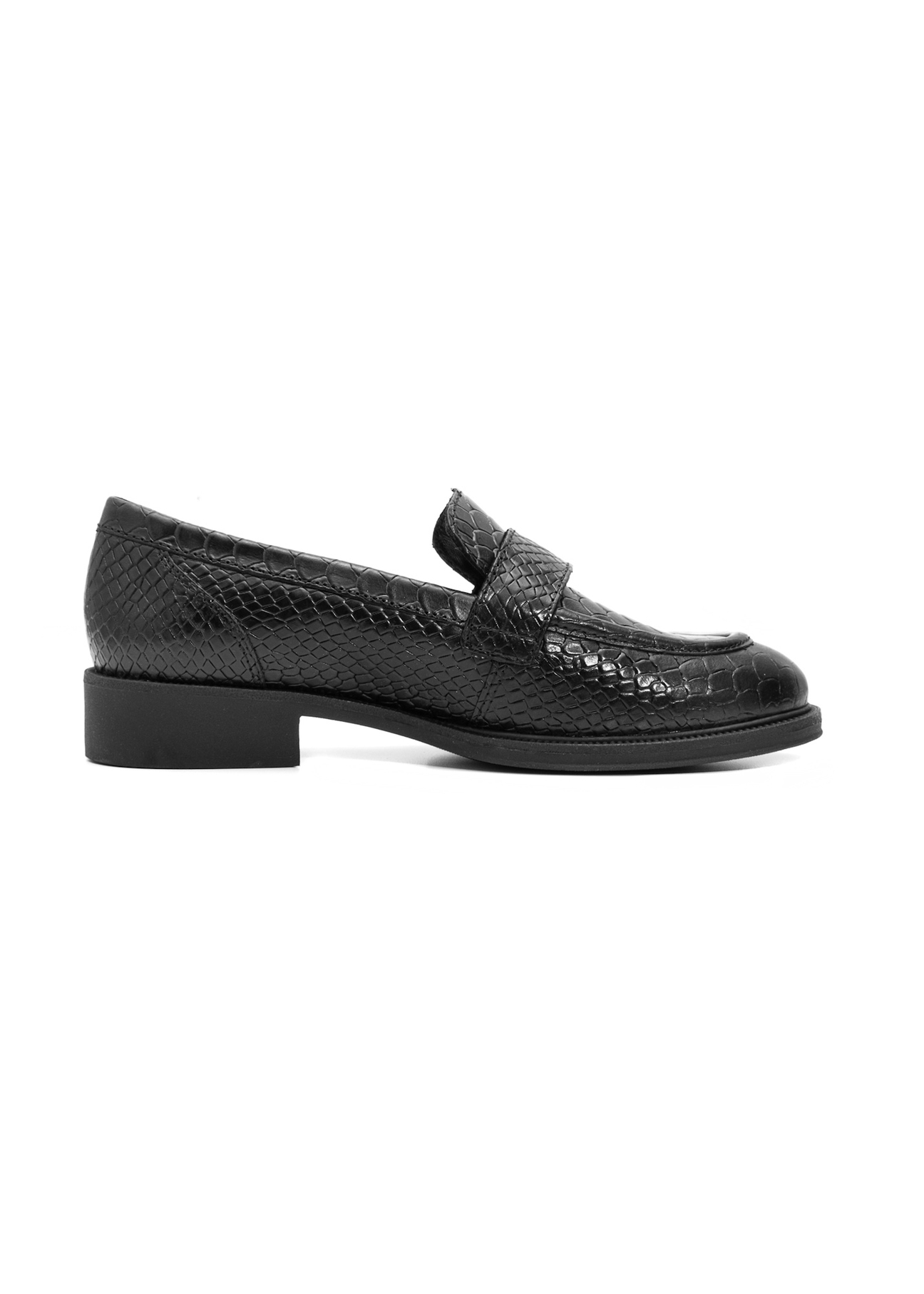 Czarne skórzane mokasyny damskie croco BUTYD-1198-99(Z25), widok produktu z boku na białym tle.