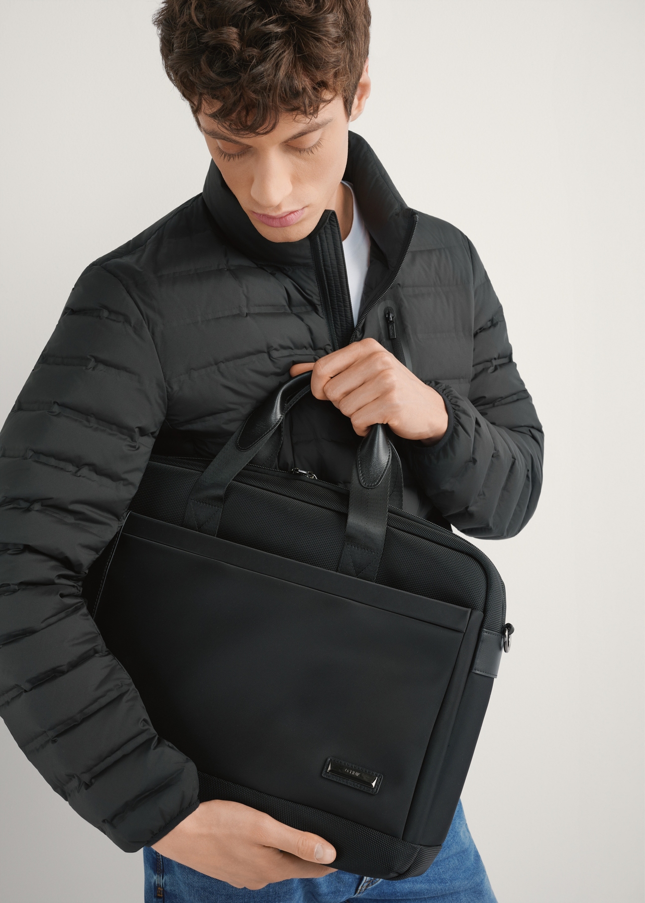 Czarna torba męska TORMN-0408-99(W26)