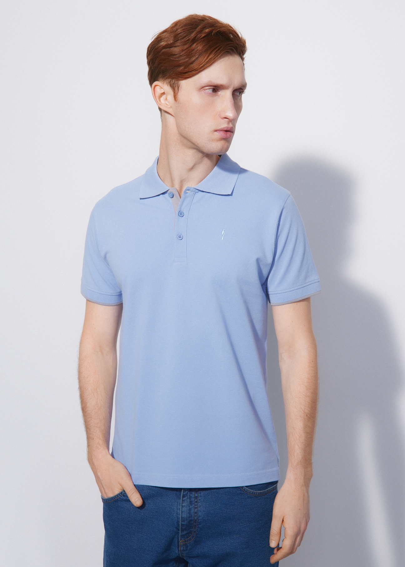 Błękitna koszulka polo POLMT-0045A-61(W23)-02
