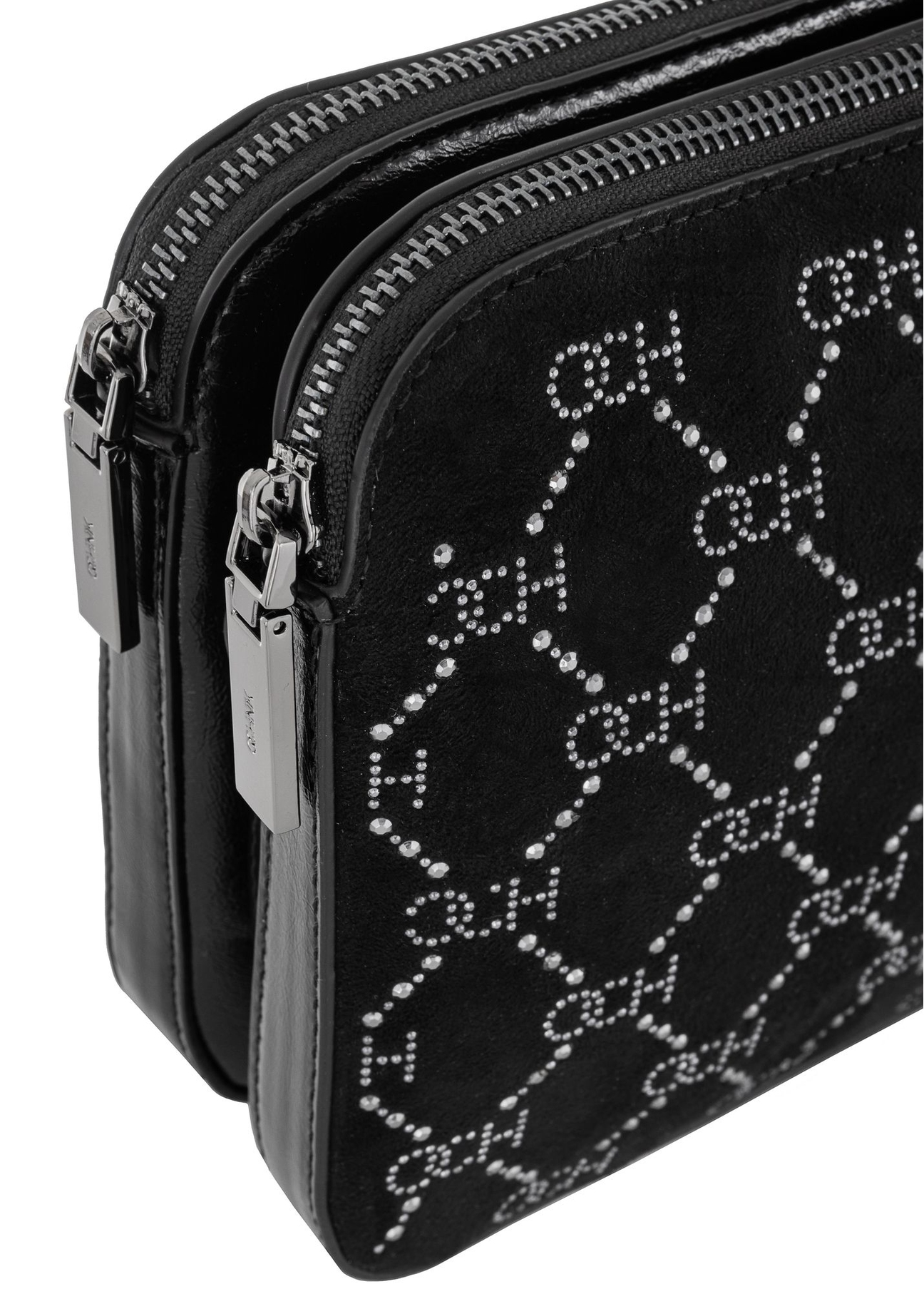 Czarna torebka damska z monogramem TOREC-0522B-96(Z23)-06