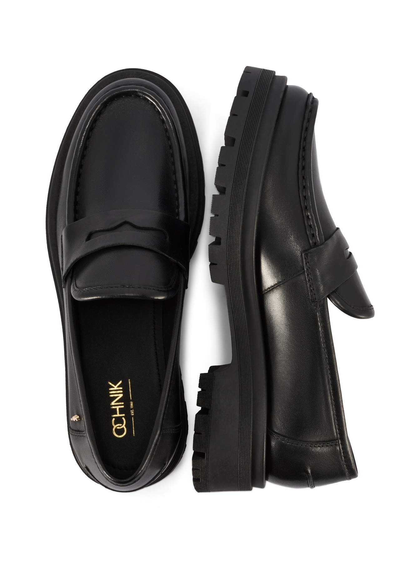 Czarne skórzane loafersy damskie BUTYD-1069-99(W26)