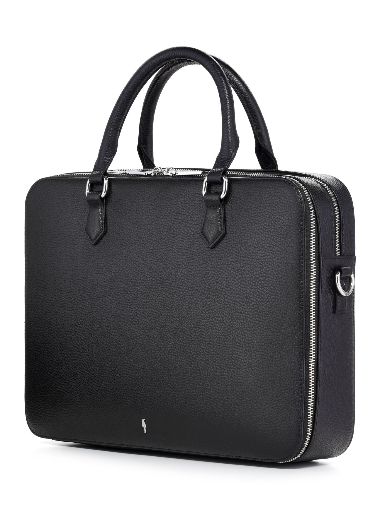 Czarna skórzana torba na laptopa TORES-1222-99-9I(W26) - widok produktu po skosie na białym tle. 