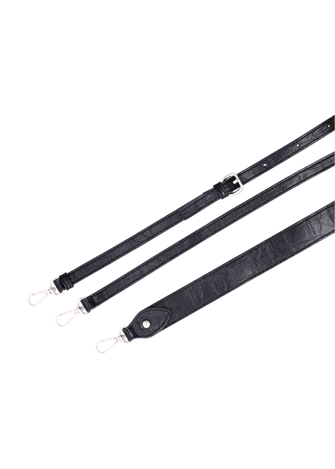 Czarna torebka damska croco TOREC-1308-9G(Z26), widok paska produktu na białym tle.