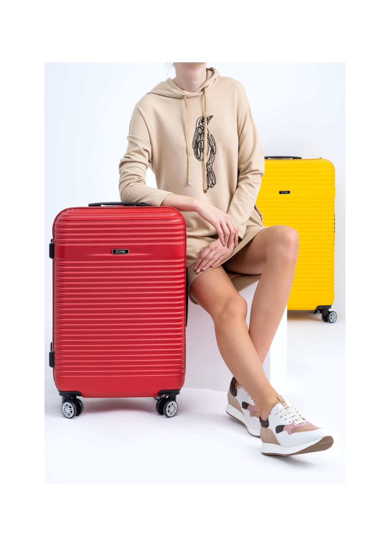Komplet walizek na kółkach 19'/24'/28' WALAB-0040-42(W23)-09