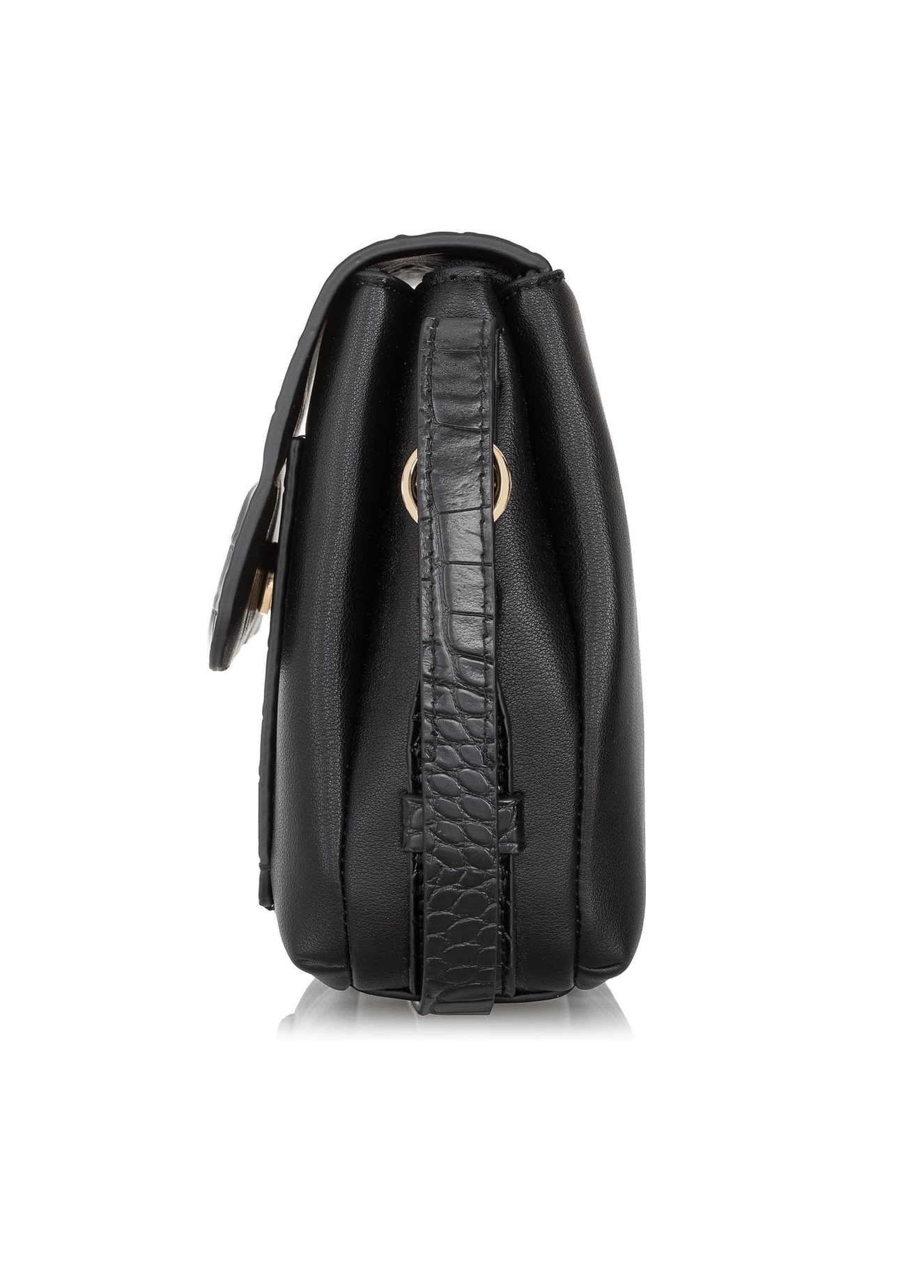 Torebka damska z elementami croco TOREC-0860A-97(Z25), widok produktu z boku na białym tle.