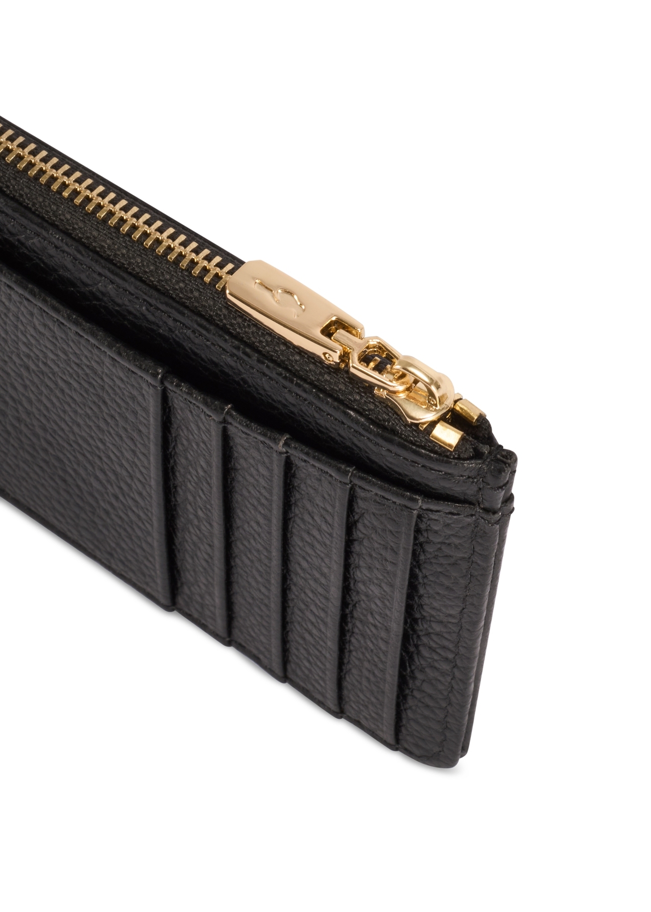 Czarny mały skórzany portfel damski PORES-0978R-9I(W26), zbliżenie na detal produktu na białym tle.