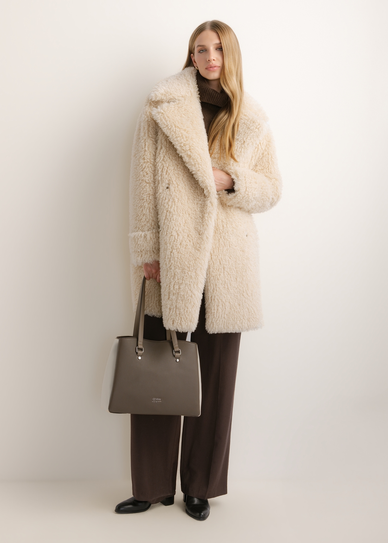 Torebka shopper w kolorze chłodnego beżu TOREC-1260-1K(Z26)