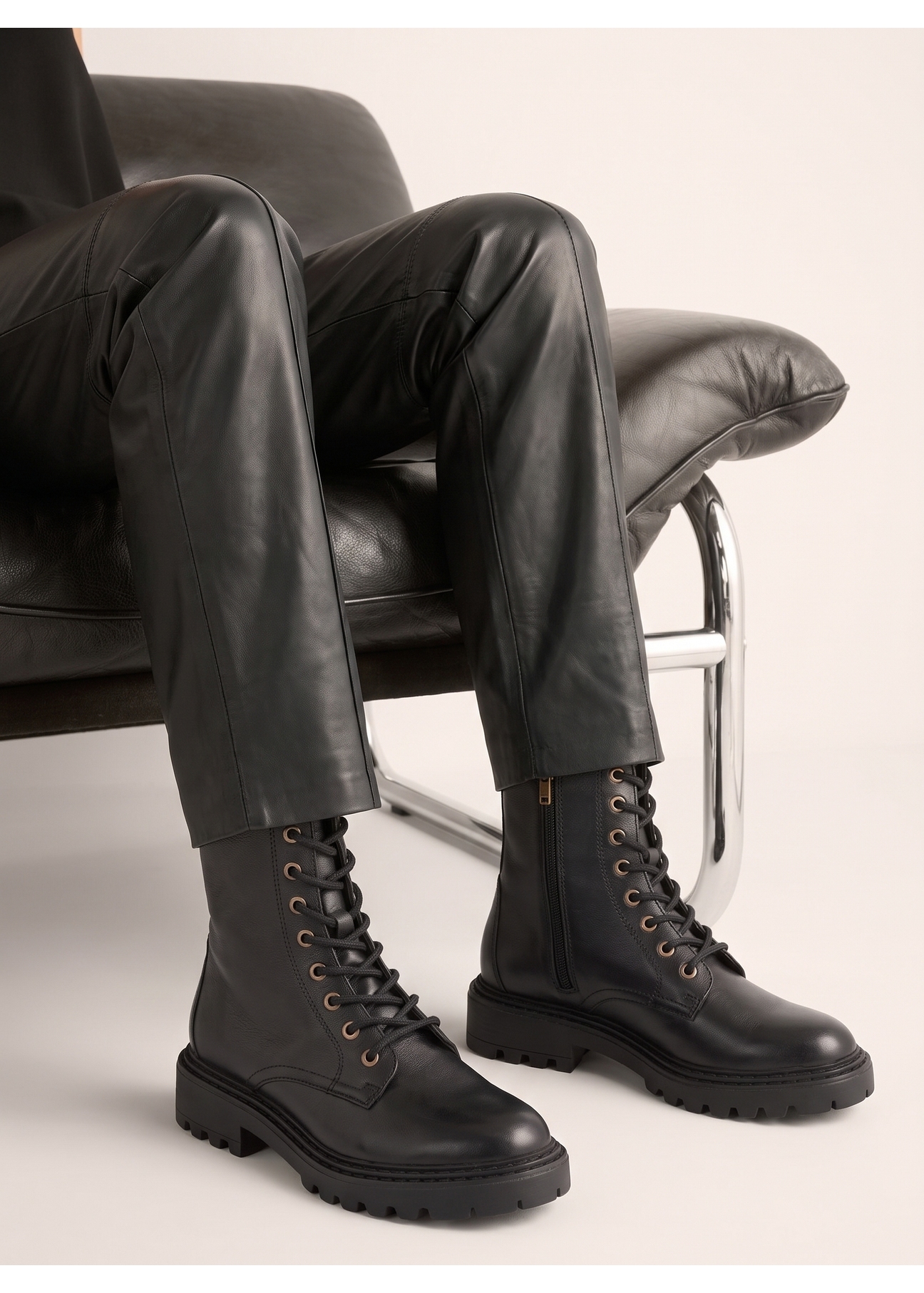 Czarne botki damskie BUTYD-1192-99(Z26)
