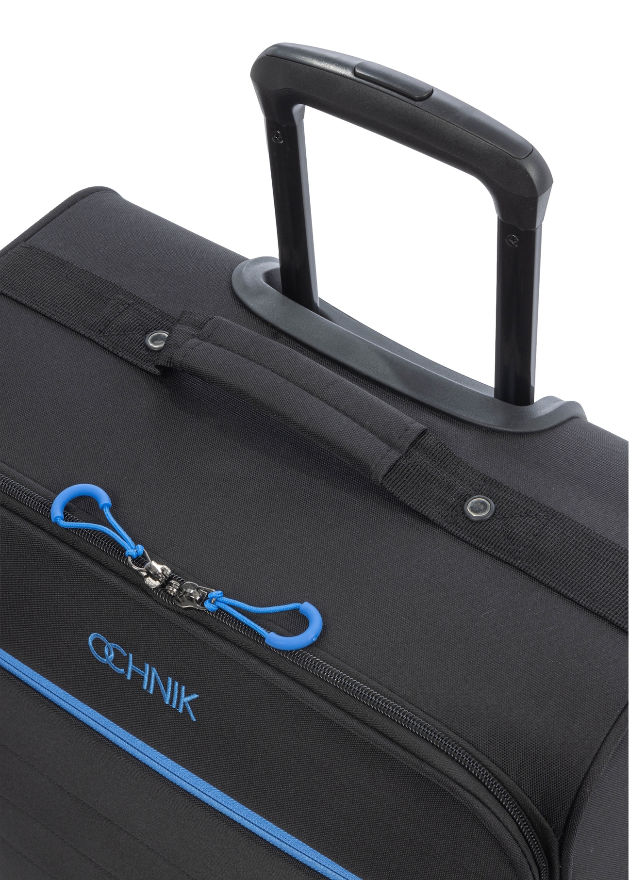 Walizka mała na kółkach WALNY-0045-99-19(W26), widok rączki produktu na białym tle.