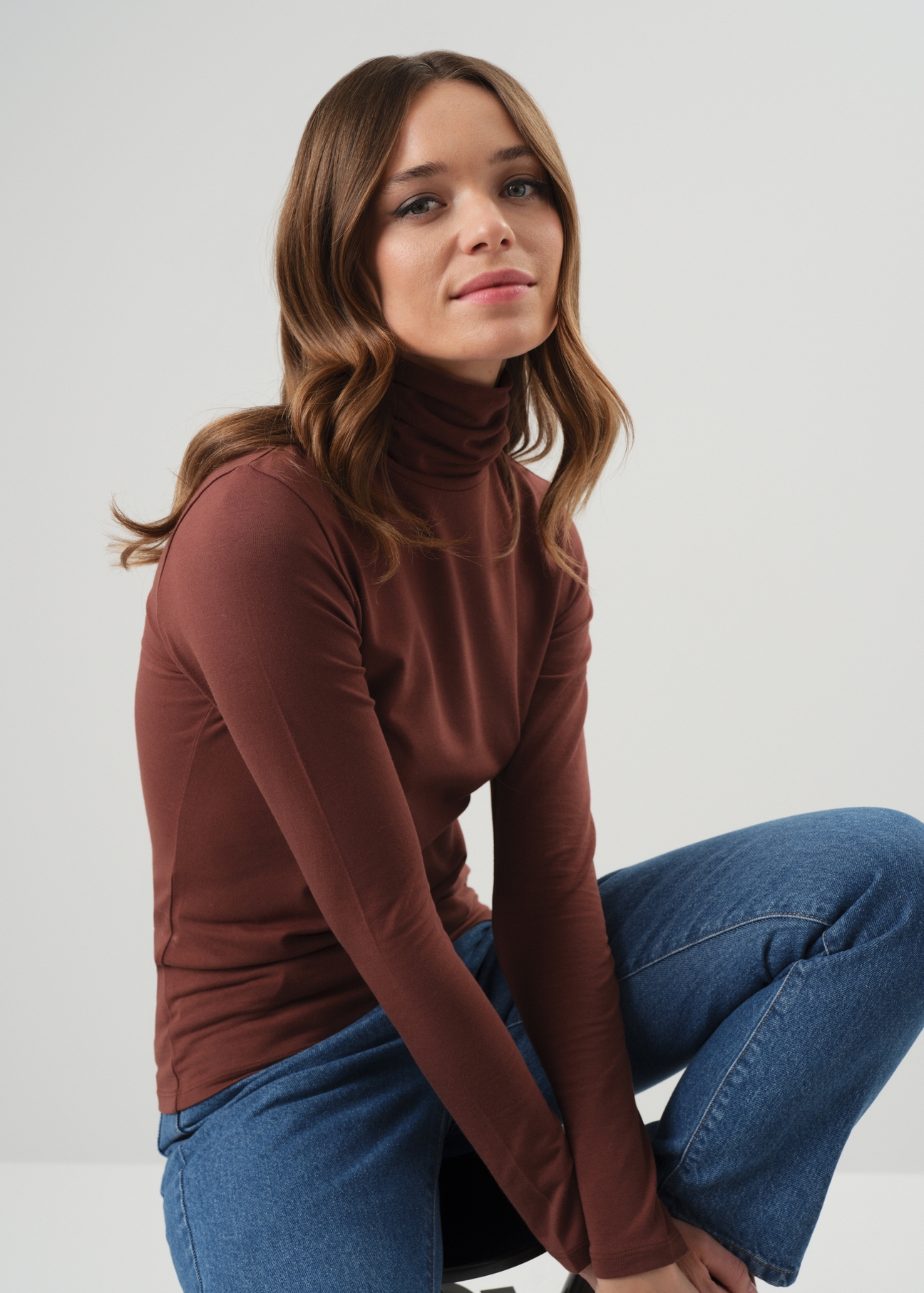 Bluzka longsleeve damska z golfem LSLDT-0040-89(Z23)-01