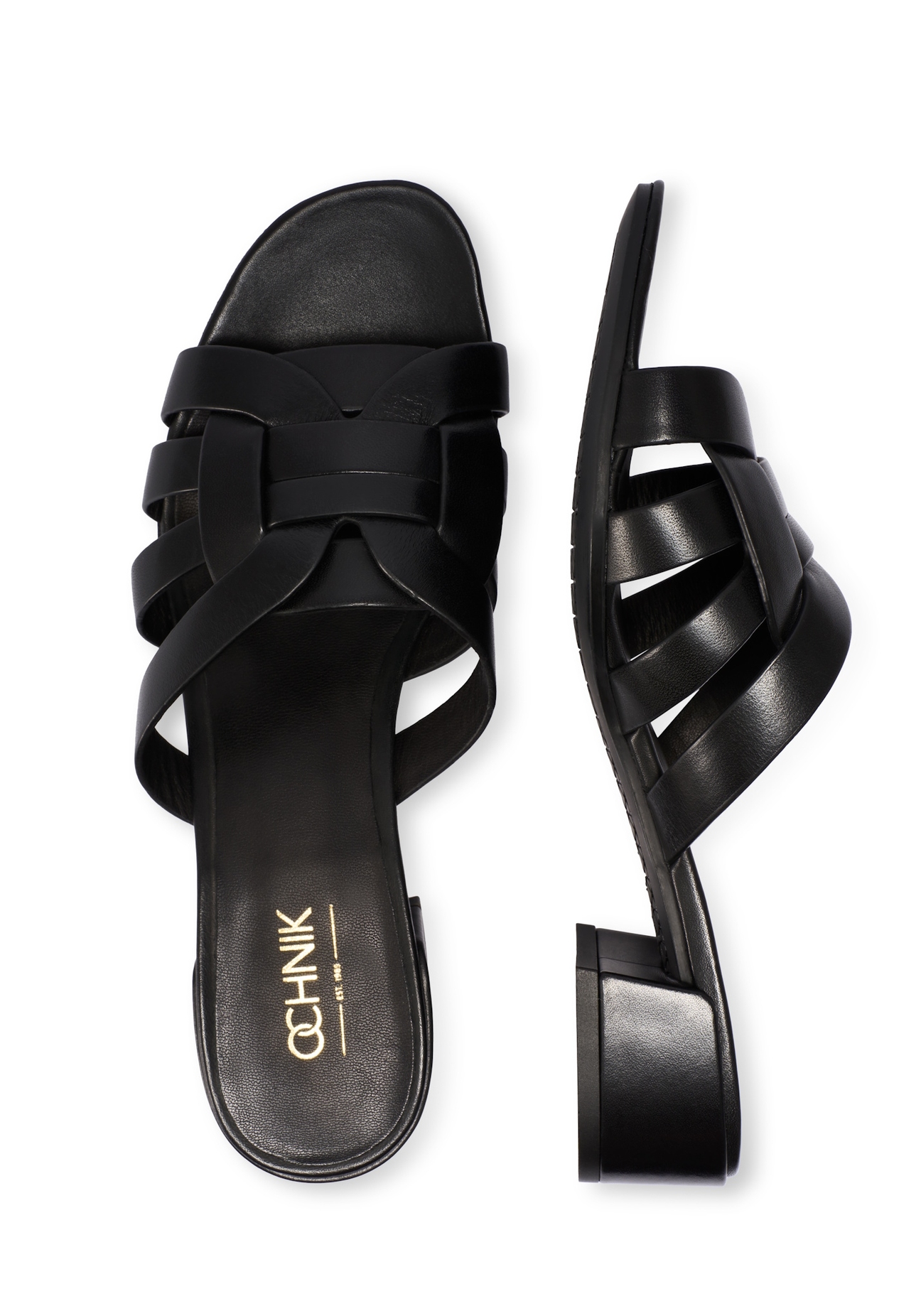 Skórzane klapki damskie na słupku BUTYD-1265-99(W26), widok produktu z góry na białym tle.