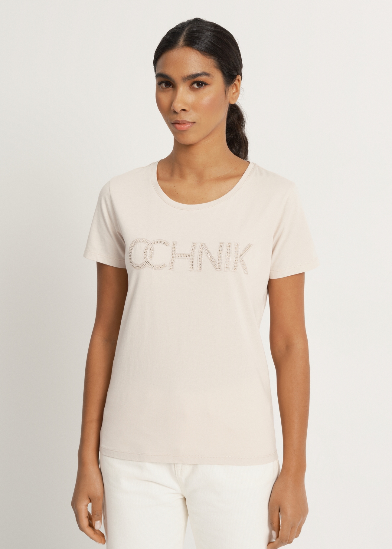 Beżowy T-shirt damski z monogramem TSHDT-0109-81(W23)-01