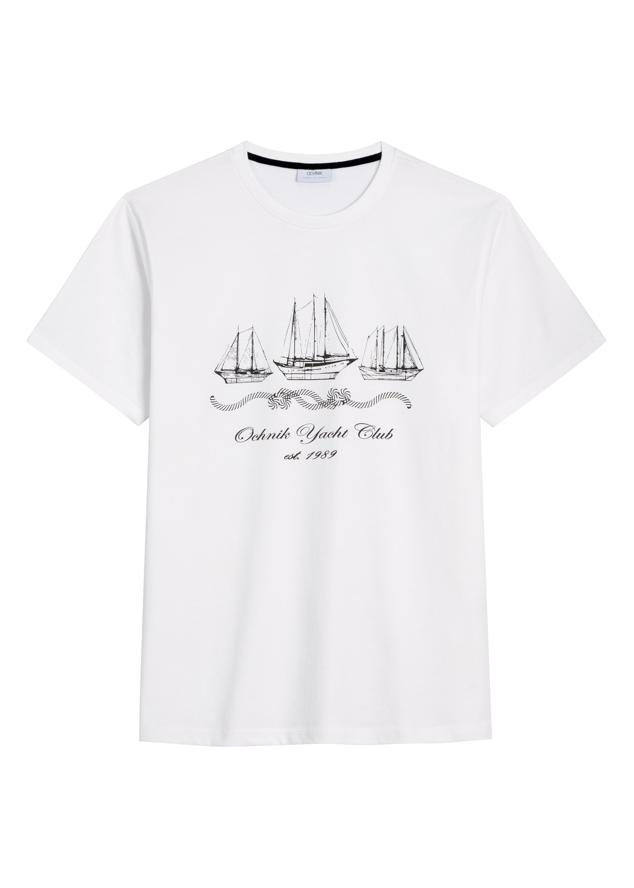 Biały T-shirt męski z nadrukiem TSHMT-0151-0B(W26), widok produktu z przodu na białym tle.