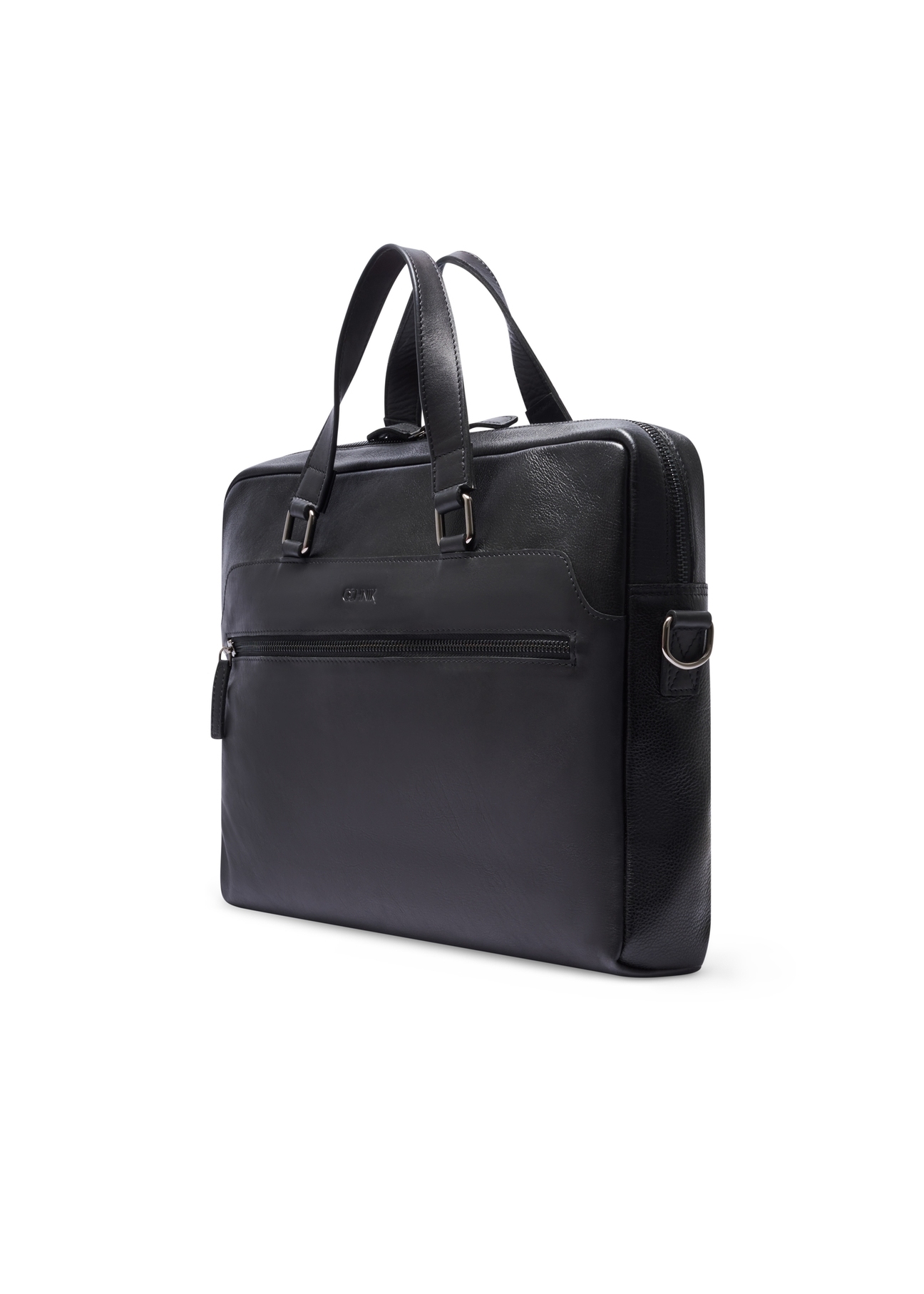 Czarna skórzana torba na laptopa TORMS-0496-99(W26) - widok produktu po skosie, na białym tle. 