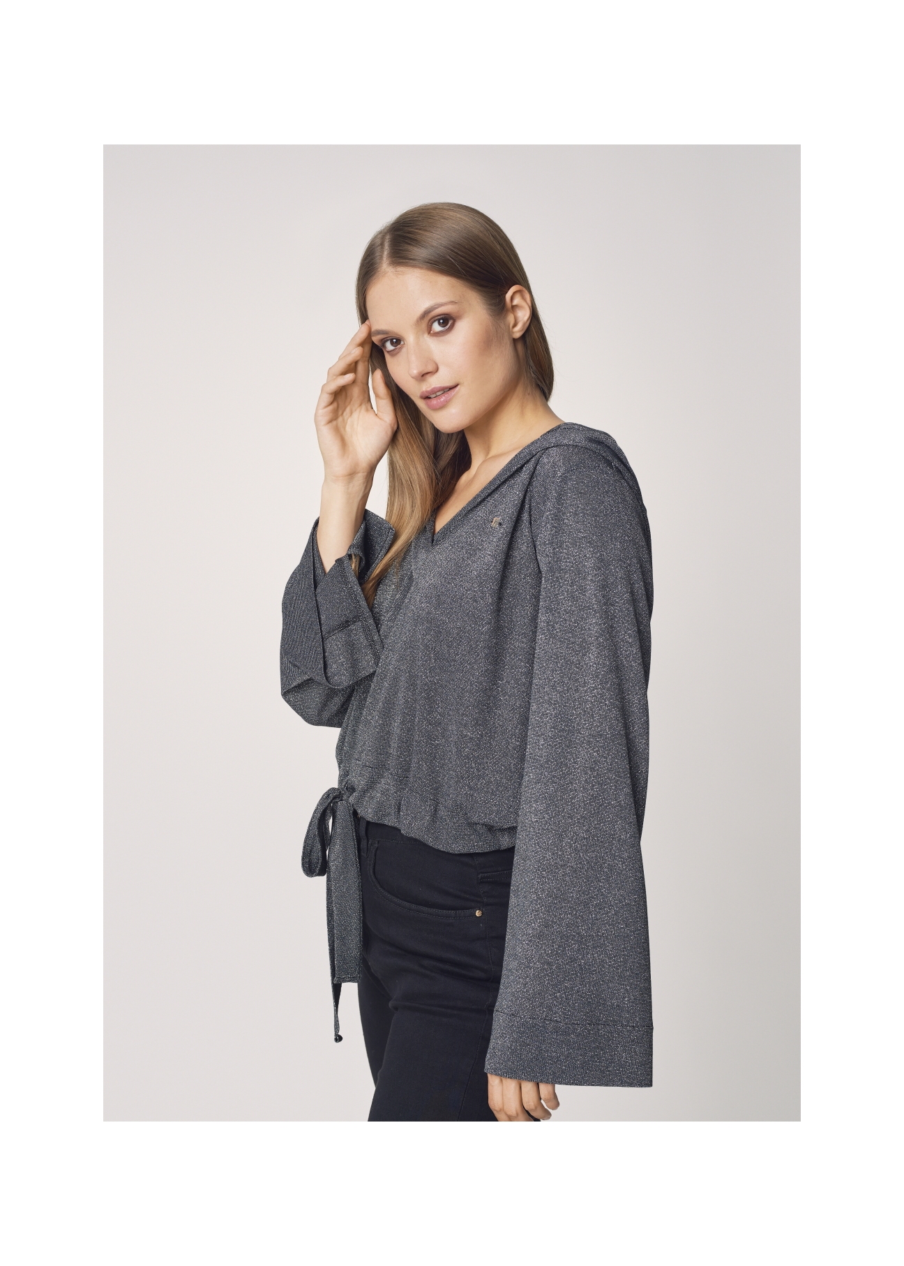 Bluza damska ze ściągaczem na dole BLZDT-0066-99(Z21)-05