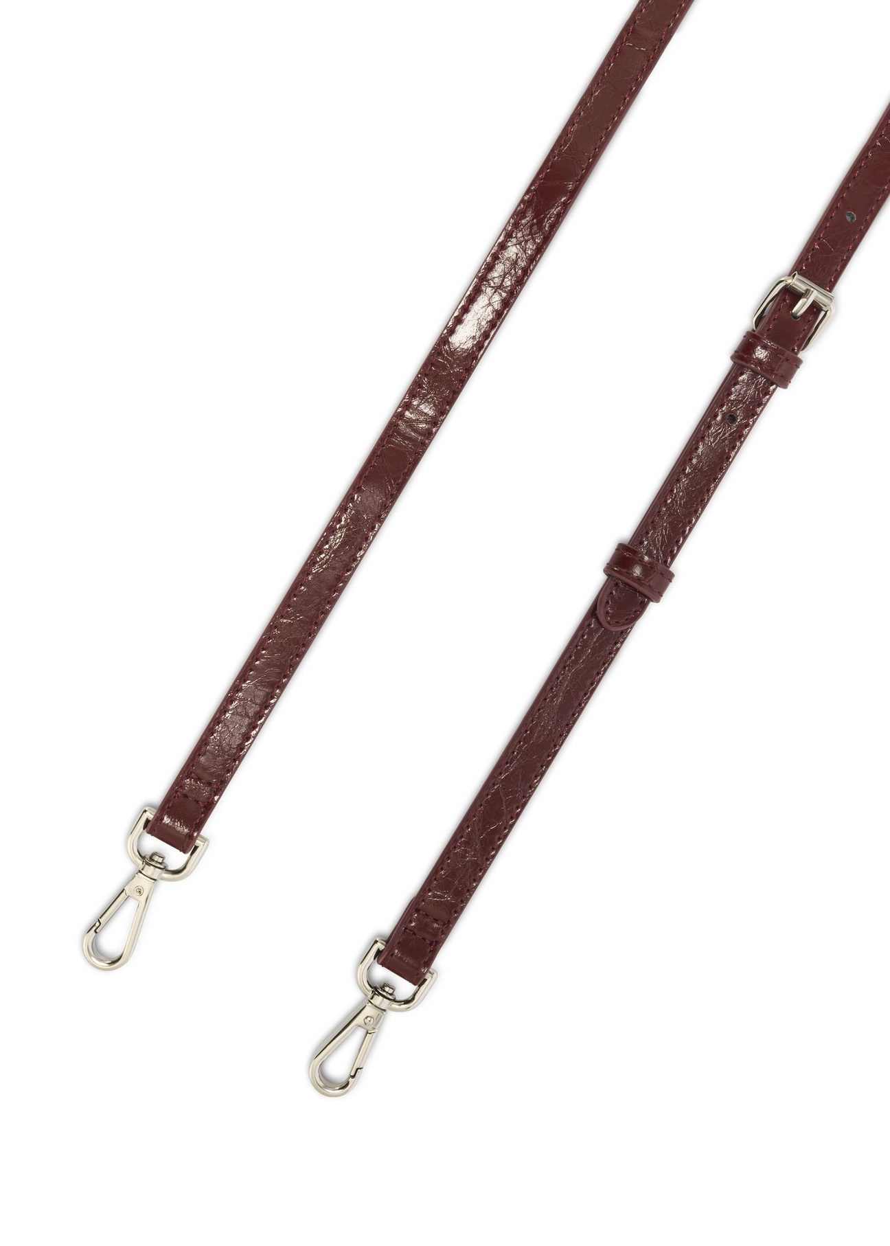 Bordowa torebka damska TOREC-0003J-49(Z25) - widok na pasek na na białym tle.