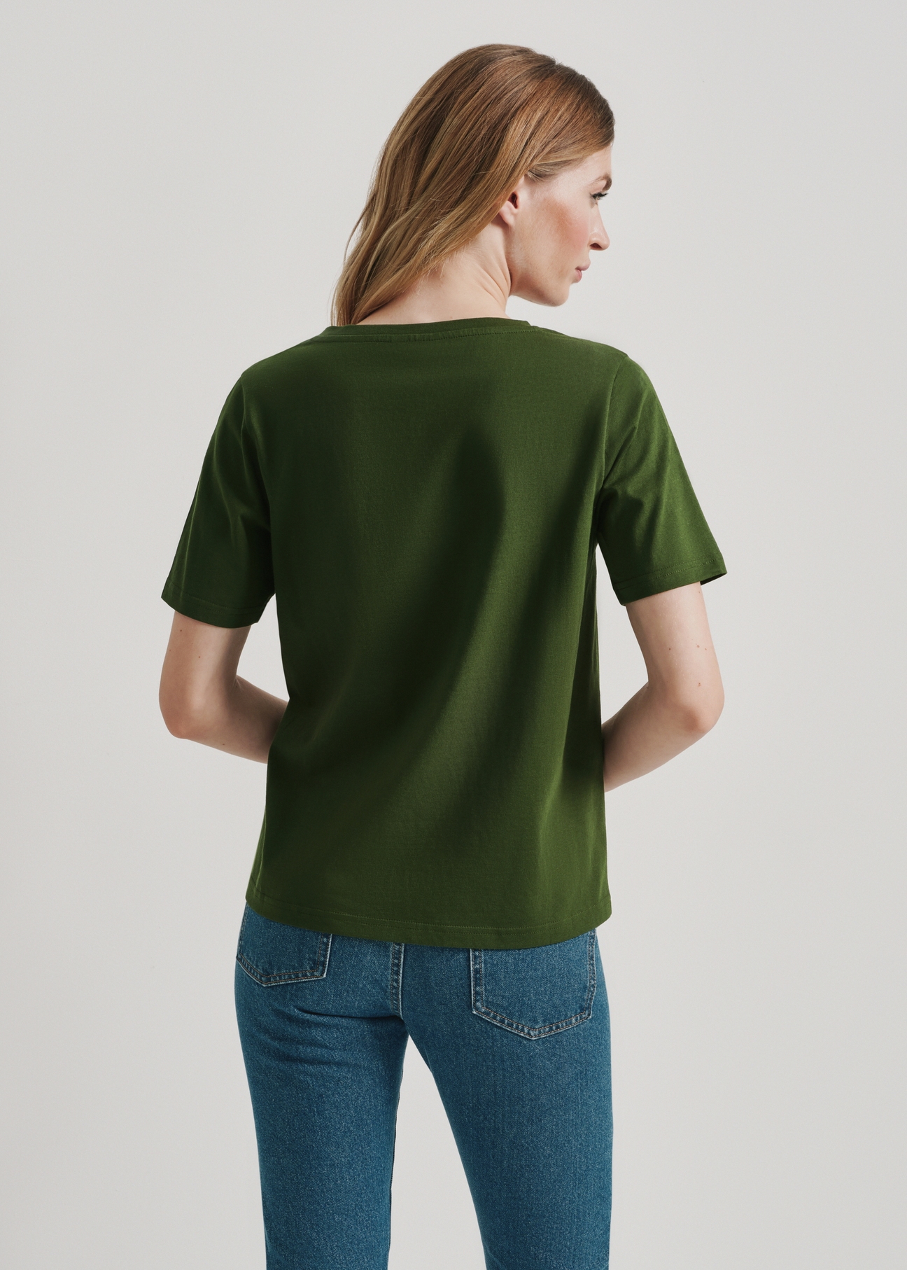 Ciemnozielony T-shirt damski basic TSHDT-0120-55(W24)-02