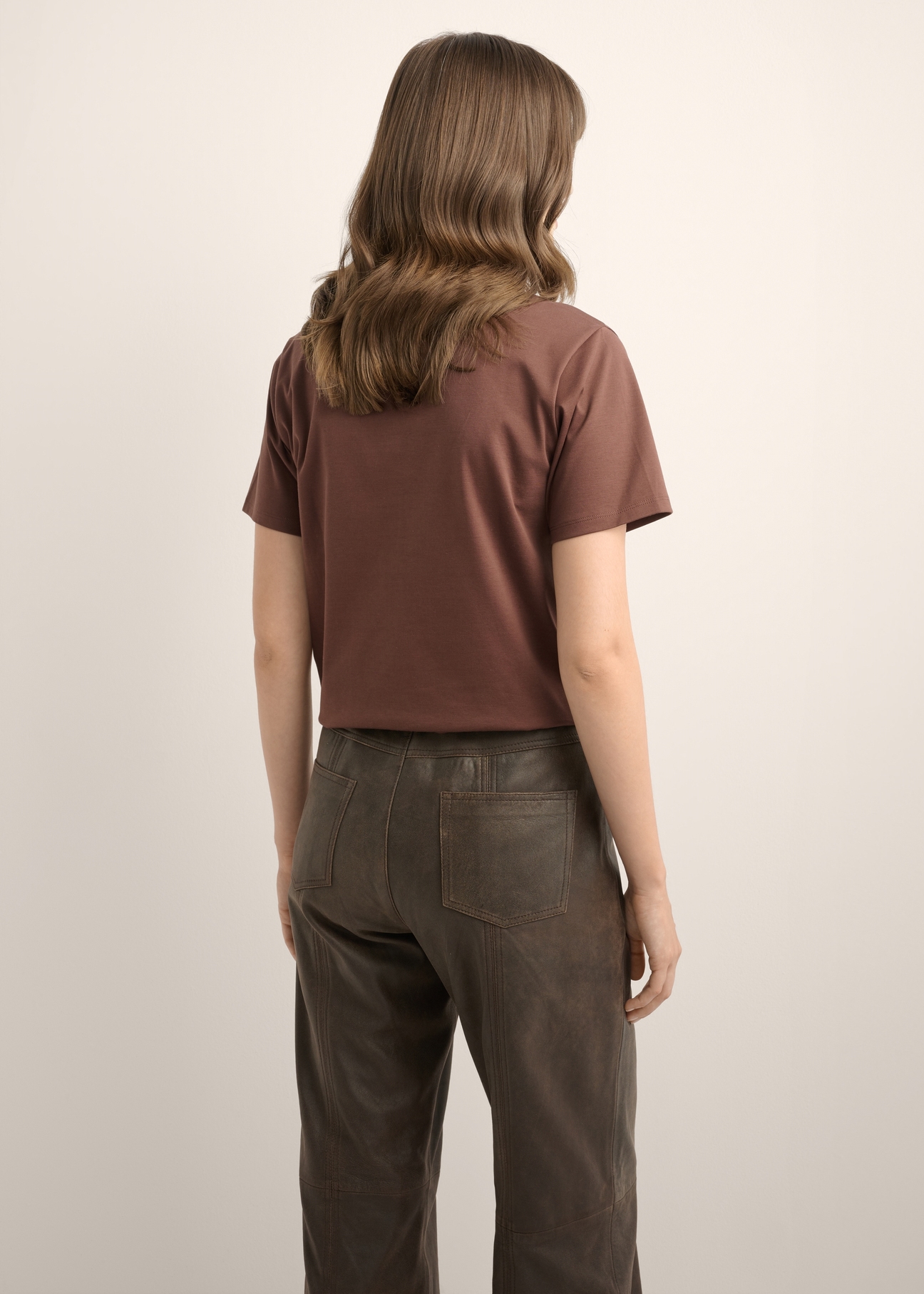 Brązowy bawełniany T-shirt damski TSHDT-0165-1H(Z26)