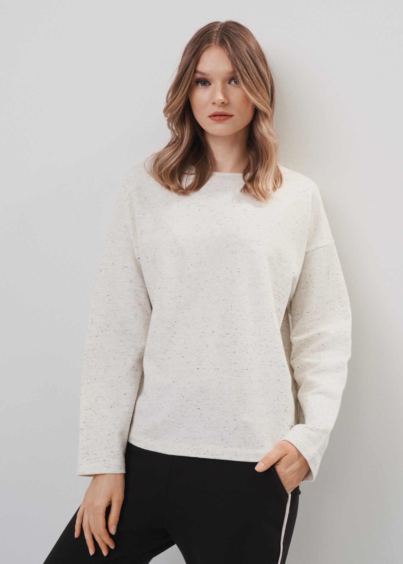 Bluza damska bez kaptura BLZDT-0094-12(Z23)-02