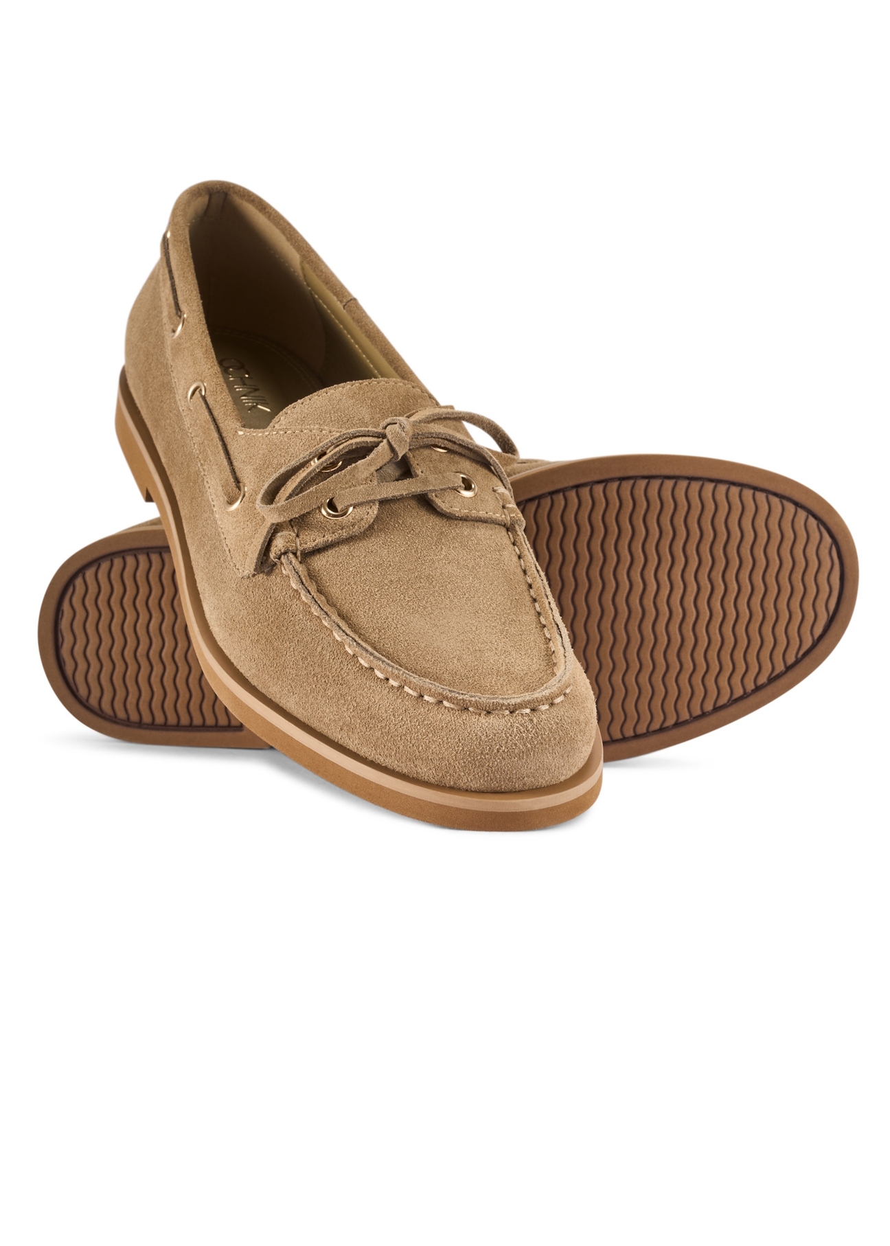 Skórzane mokasyny damskie w kolorze chłodnego beżu BUTYD-1240-1K(W26), widok produktu skosem na białym tle.