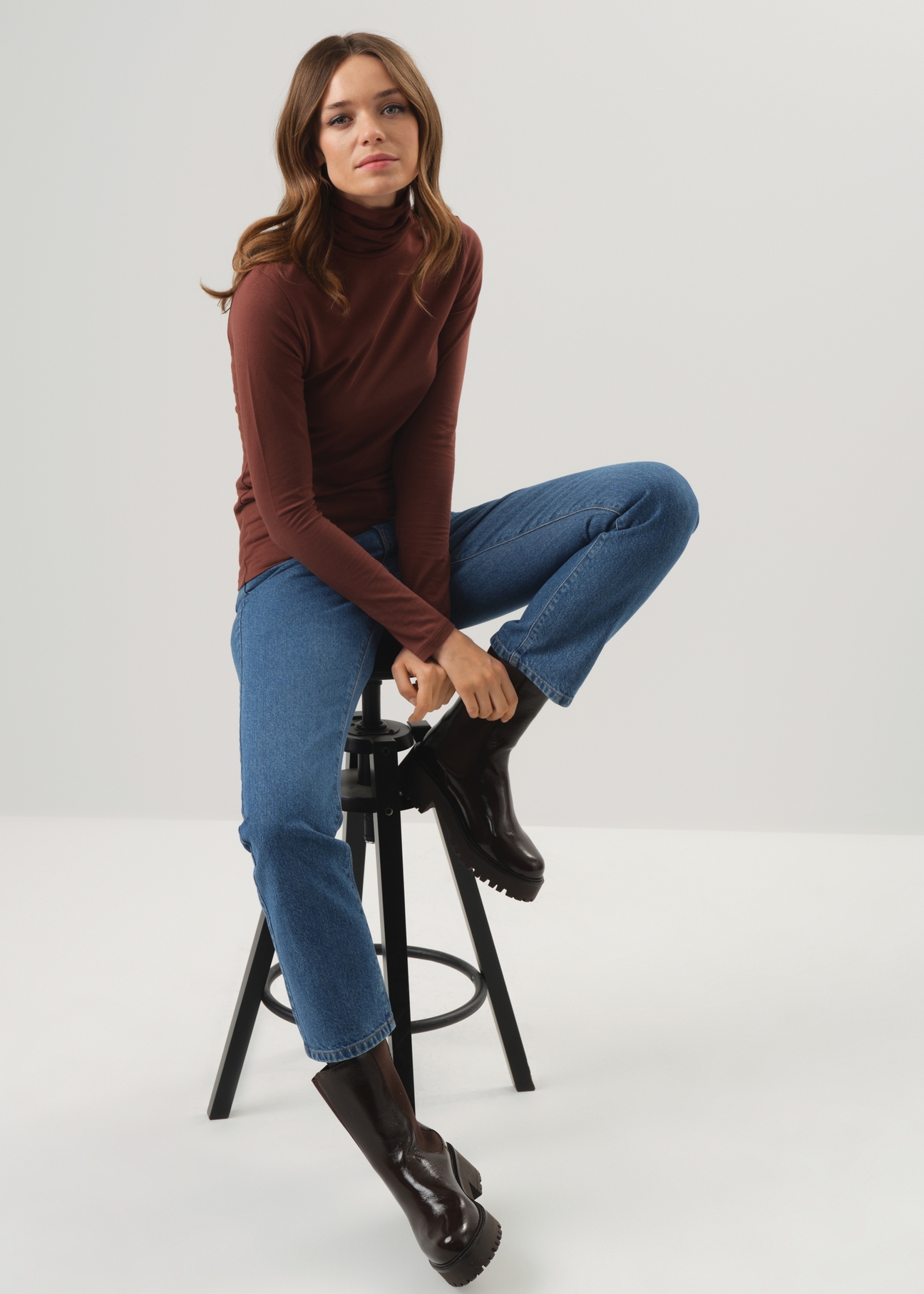 Bluzka longsleeve damska z golfem LSLDT-0040-89(Z23)-02