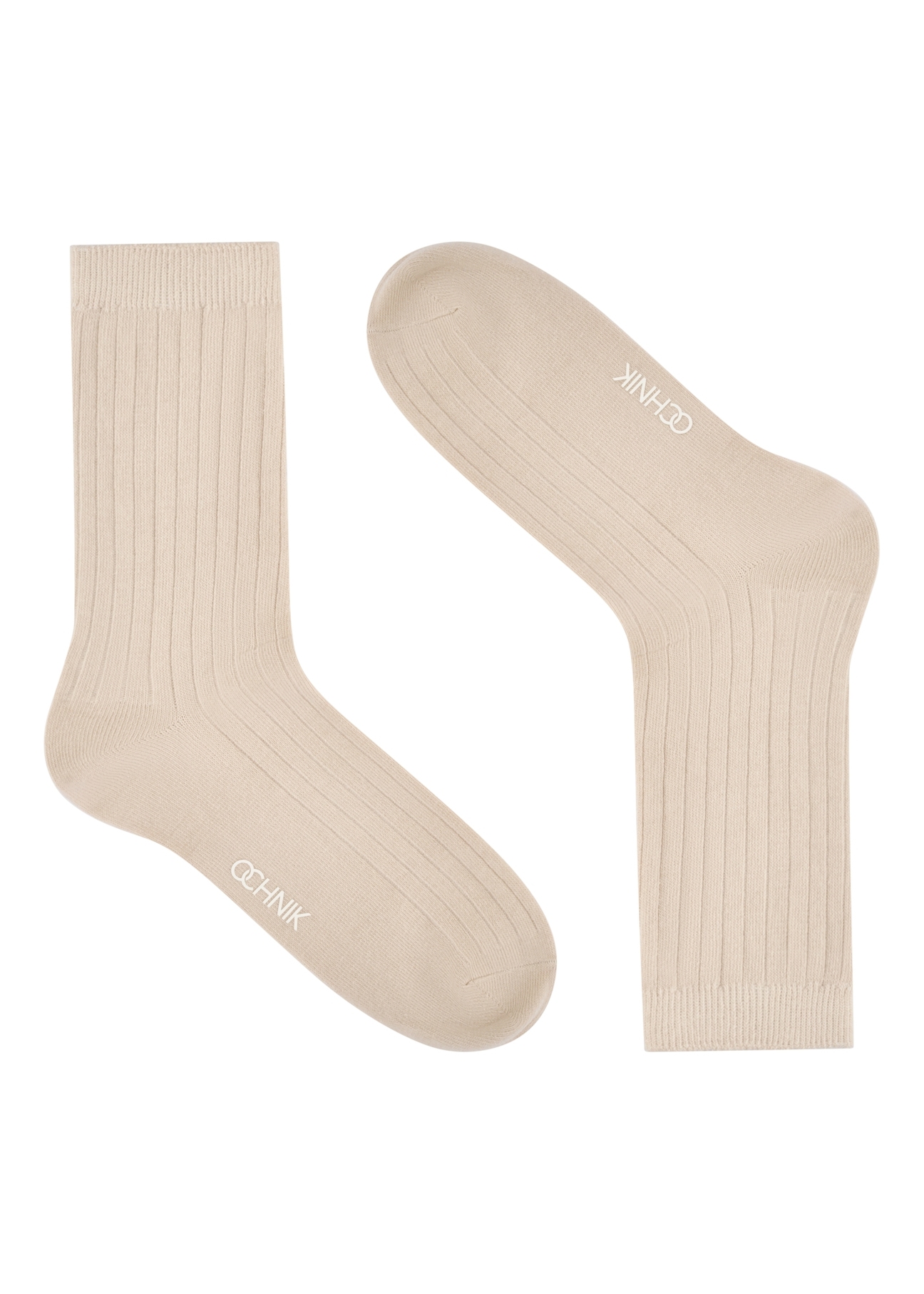 Zestaw długich prążkowanych skarpet damskich ZESDT-0045-00(W26) - widok produktu z przodu, na białym tle. 