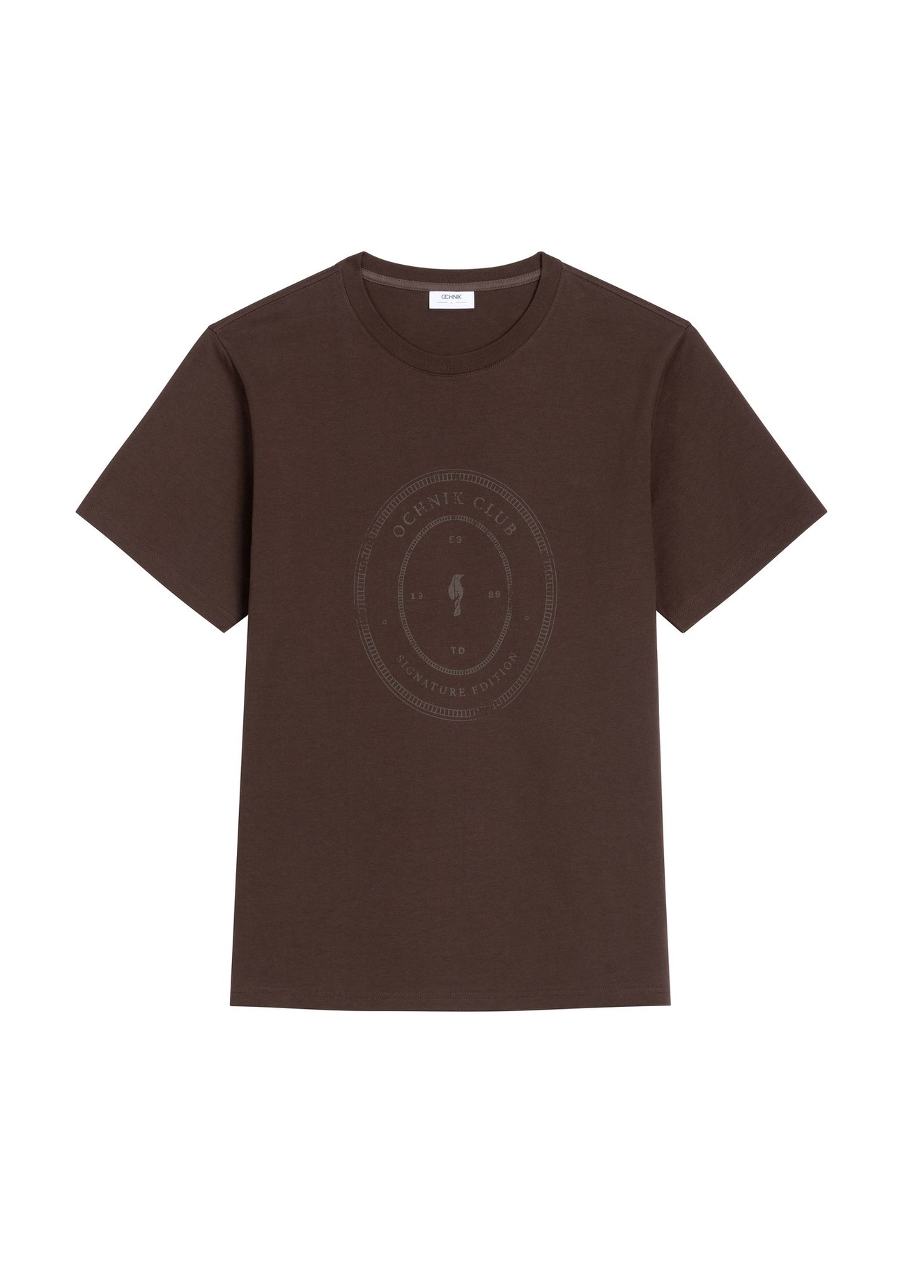 Brązowy bawełniany T-shirt męski z nadrukiem TSHMT-0152-1I(Z26) - widok produktu z przodu, na białym tle. 
