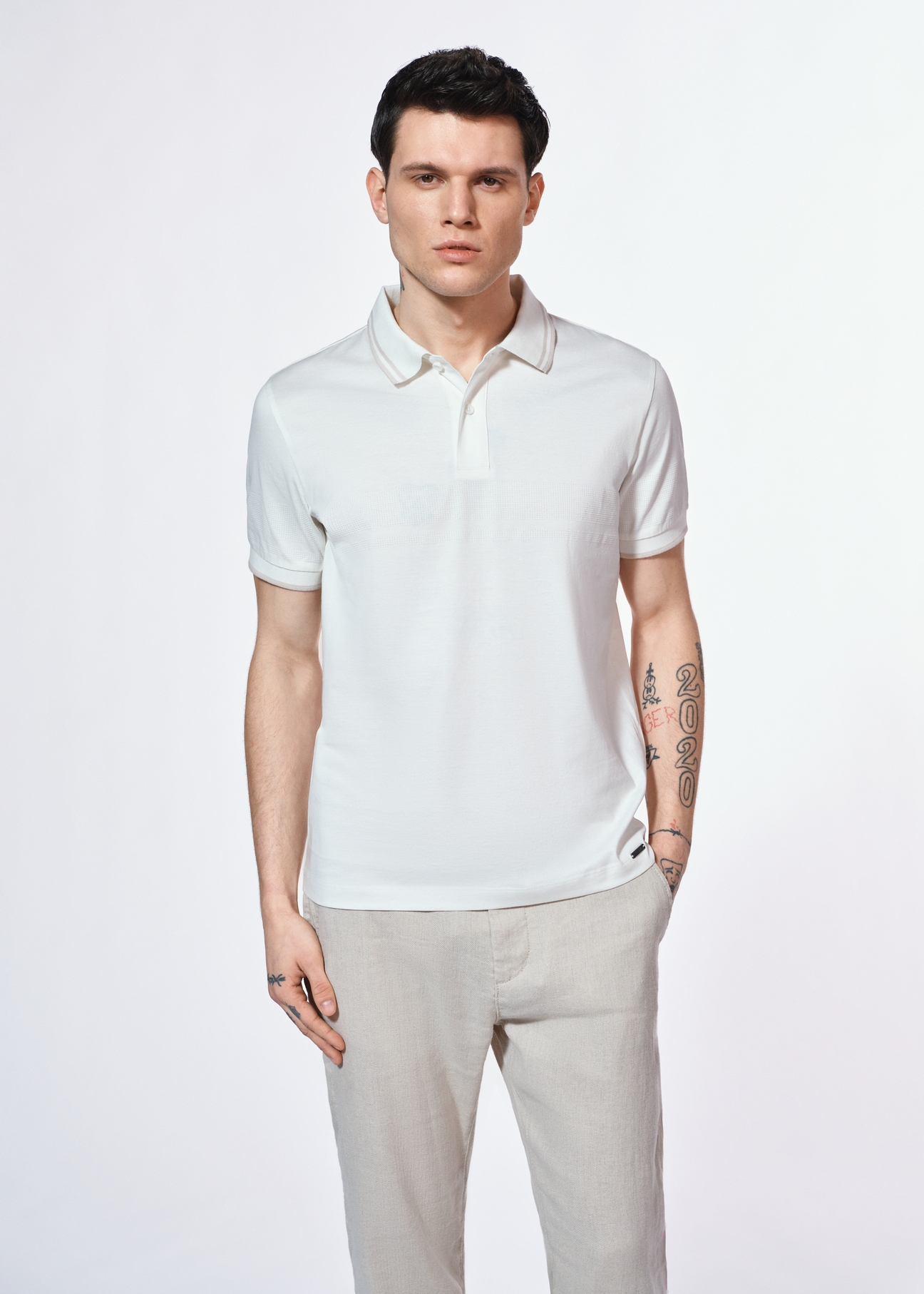 Biała koszulka polo z bawełny POLMT-0077-12(W25)