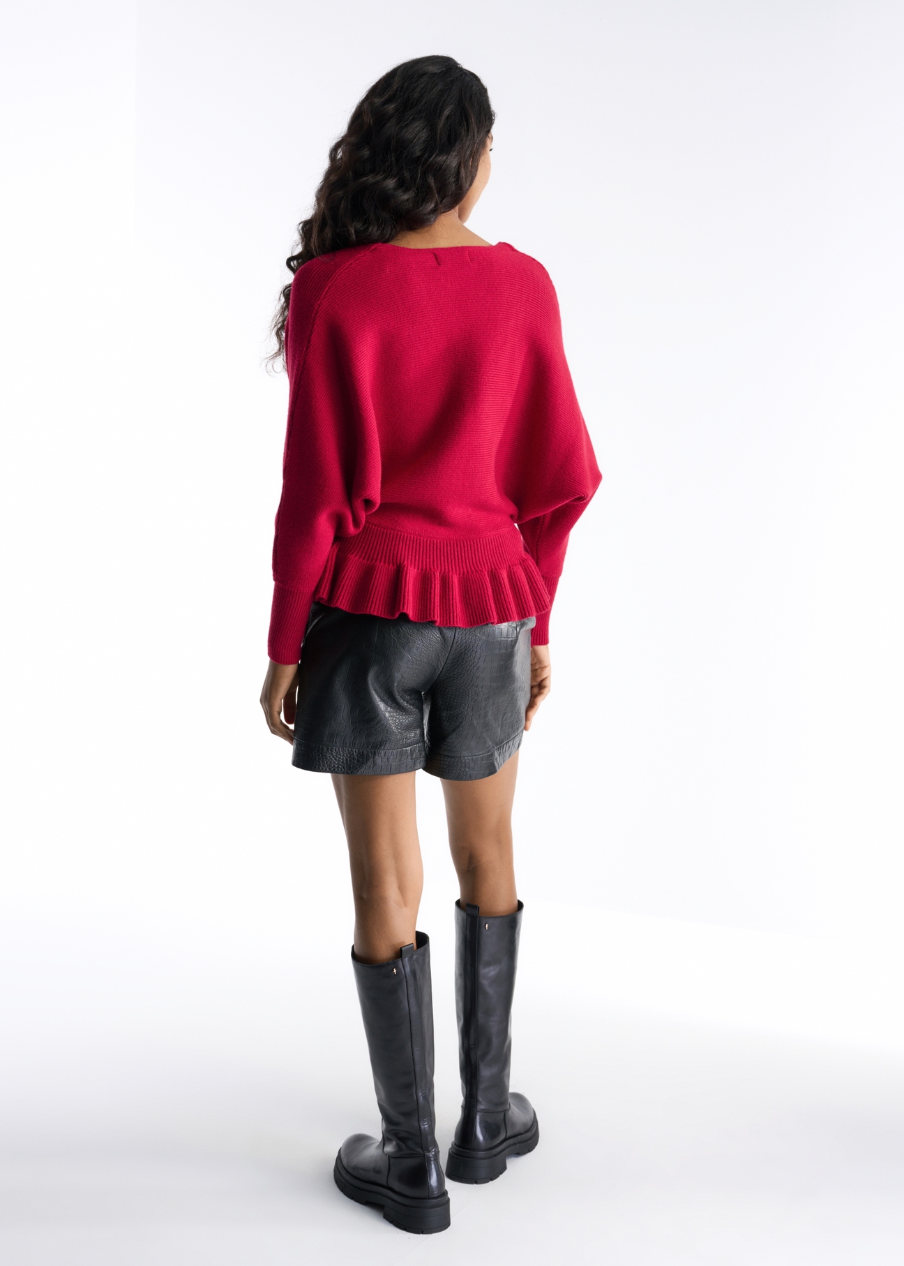 Czerwony sweter damski z taliowaniem SWEDT-0126-42(Z22)-04