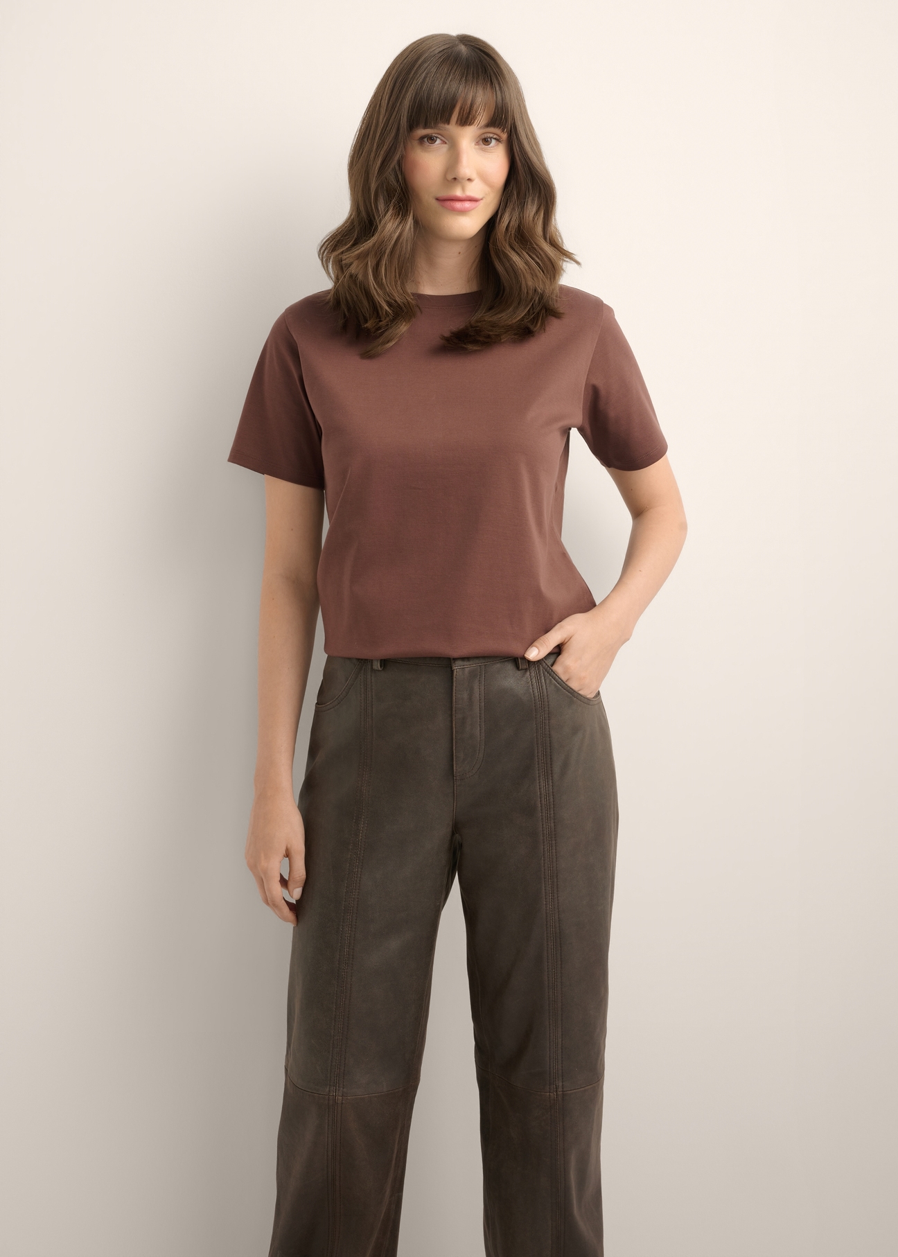Brązowy bawełniany T-shirt damski TSHDT-0165-1H(Z26)
