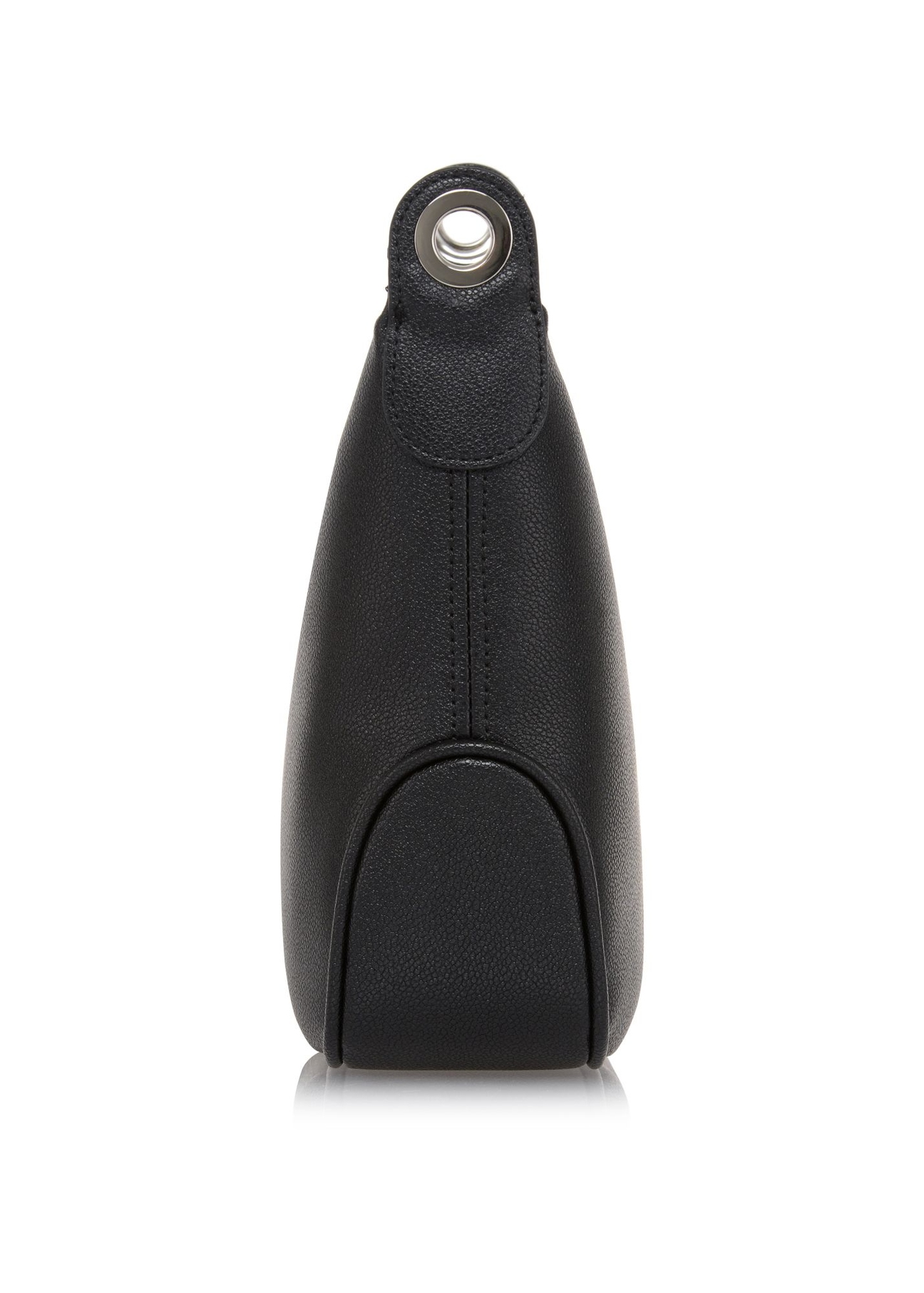 Czarna torebka damska w stylu hobo TOREC-0829A-99(Z25) - widok produktu z boku na białym tle. 