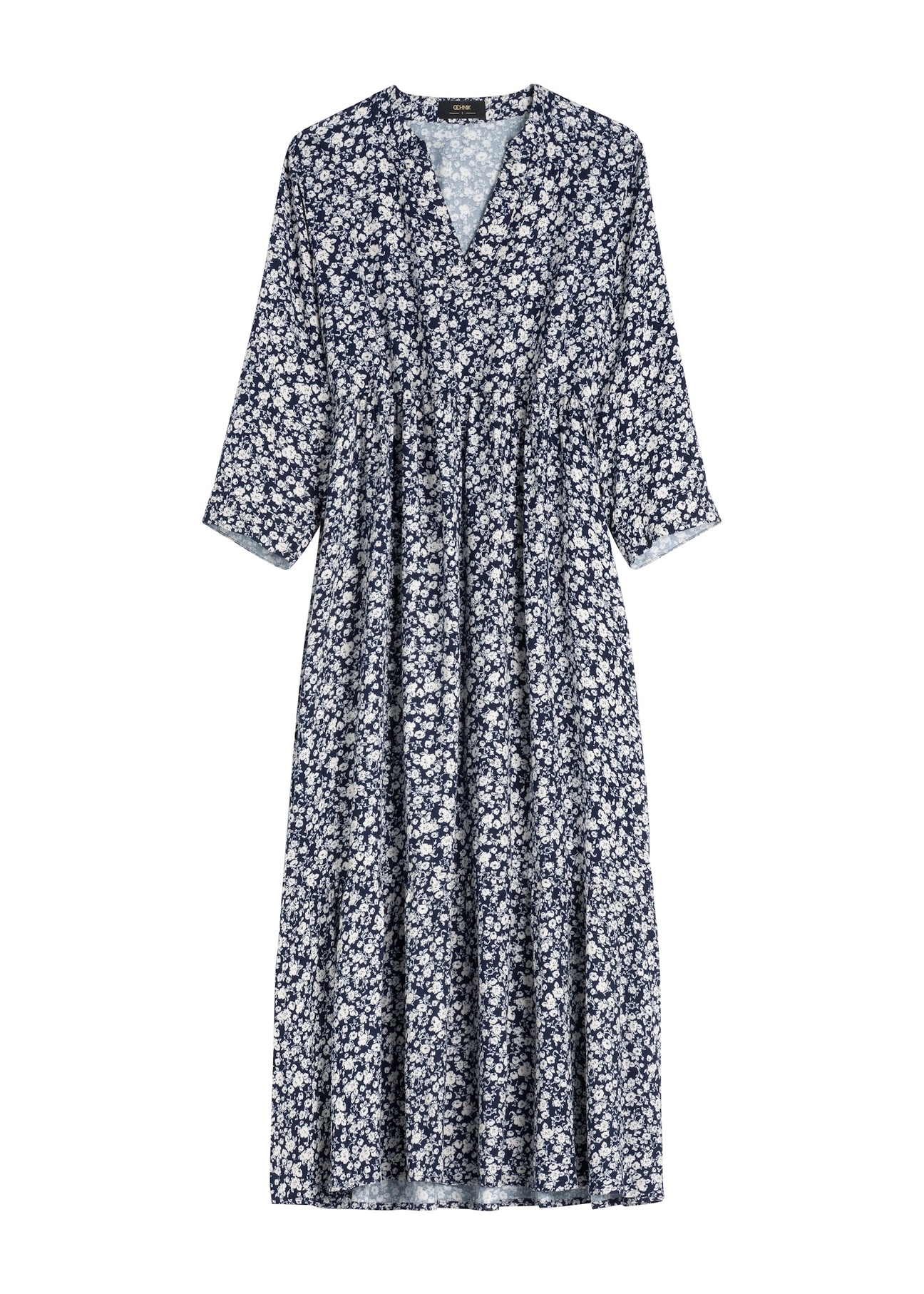 Granatowa sukienka w kwiaty z wiskozy SUKDT-0268-7P(W26), widok produktu z przodu na białym tle.