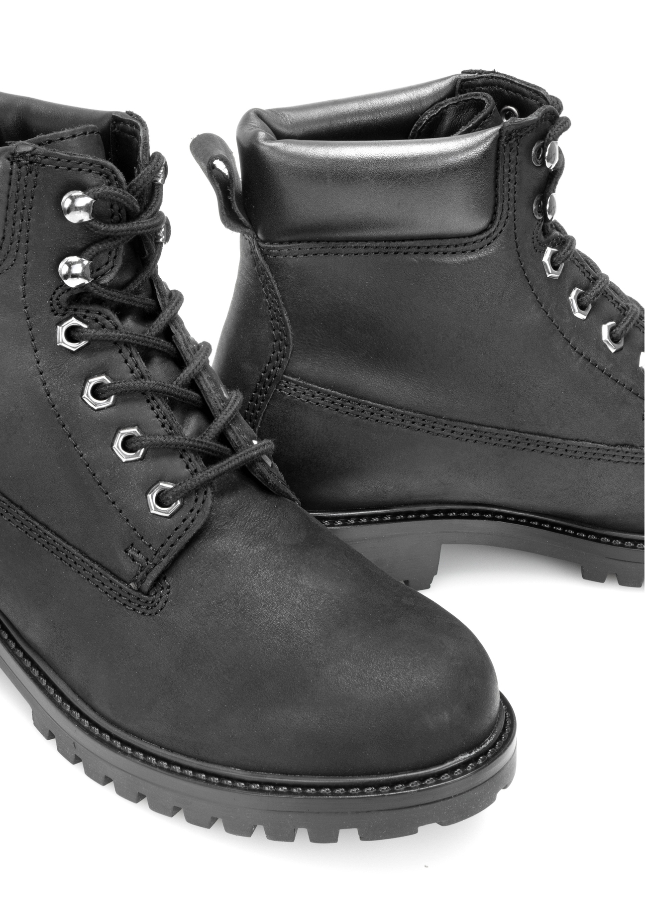 Czarne skórzane sznurowane botki męskie BUTYM-0514-99(Z25)