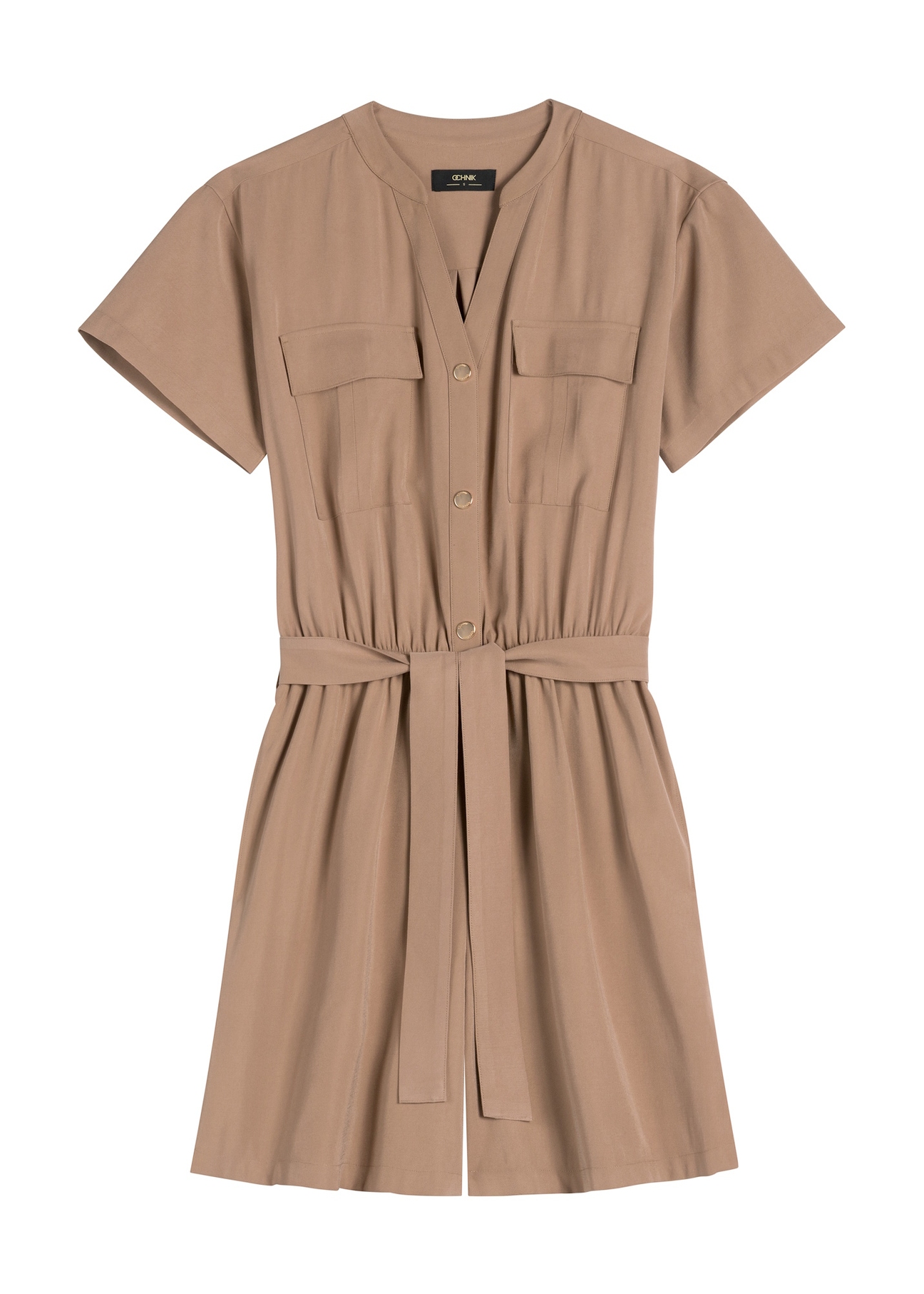 Krótki kombinezon damski z wiskozy KOBDT-0014-1D(W26), widok produktu z przodu na białym tle.