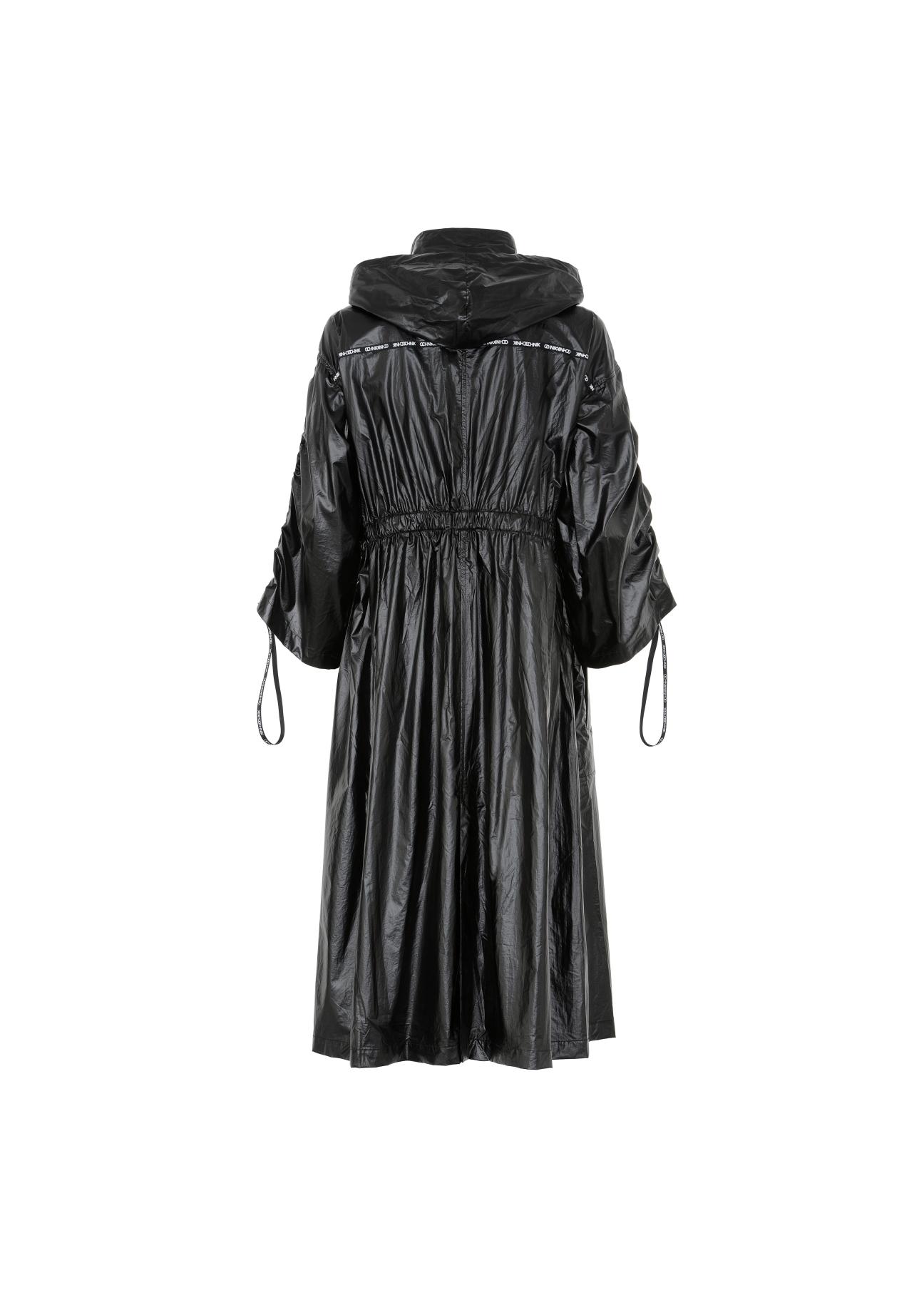 Długi metaliczny płaszcz damski KURDT-0367-99(W22)