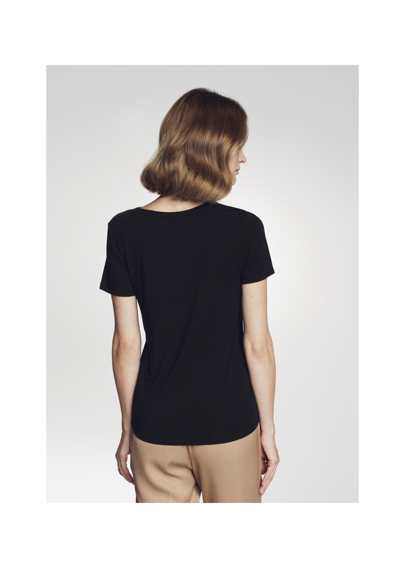 Czarny T-shirt damski z aplikacją TSHDT-0071-99(Z22)