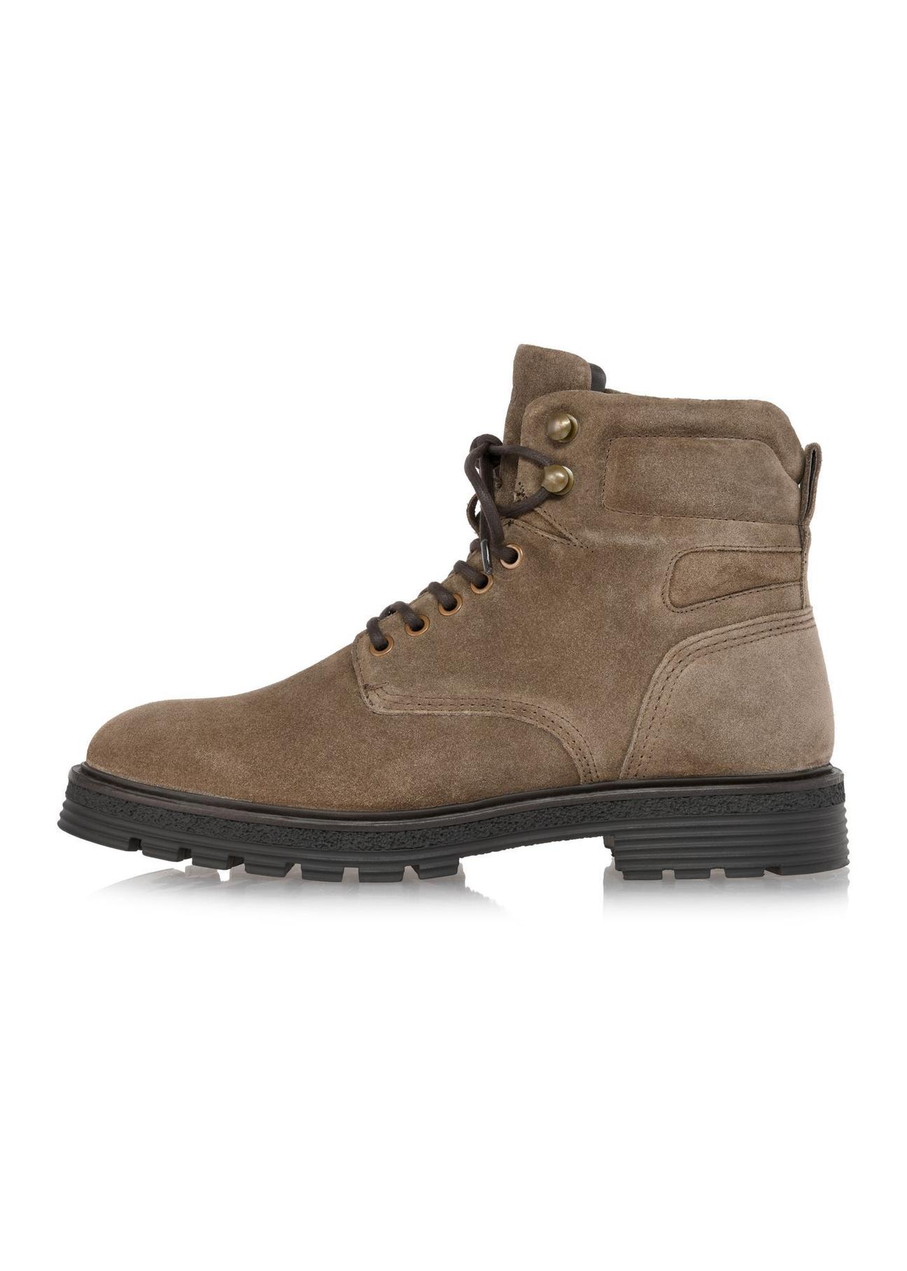 Men's suede boots in brown color BUTYM-0473-93(Z24)-03