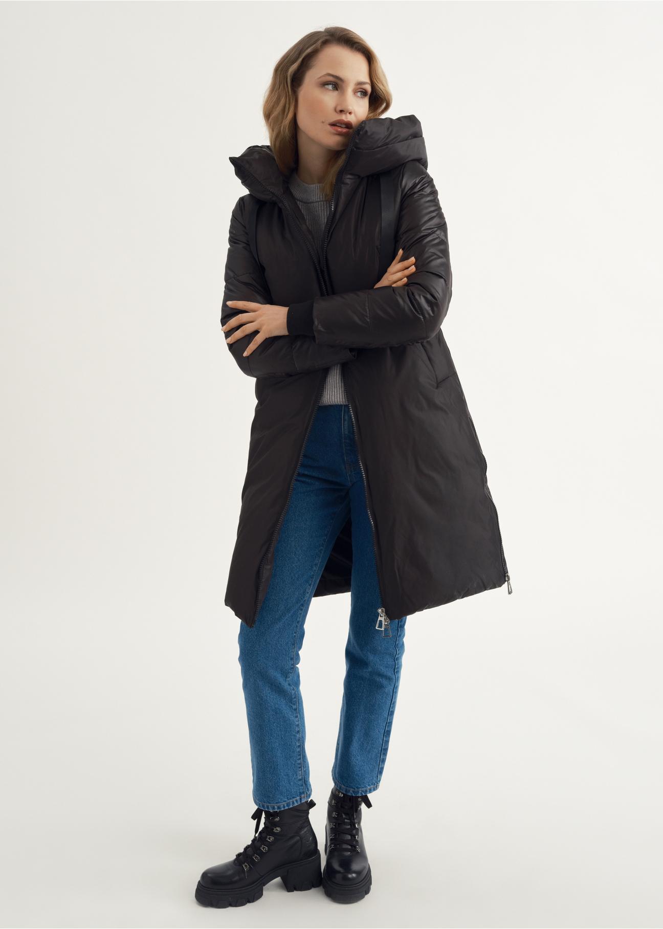 Czarna kurtka zimowa damska z kapturem KURDT-0478-99(Z23)