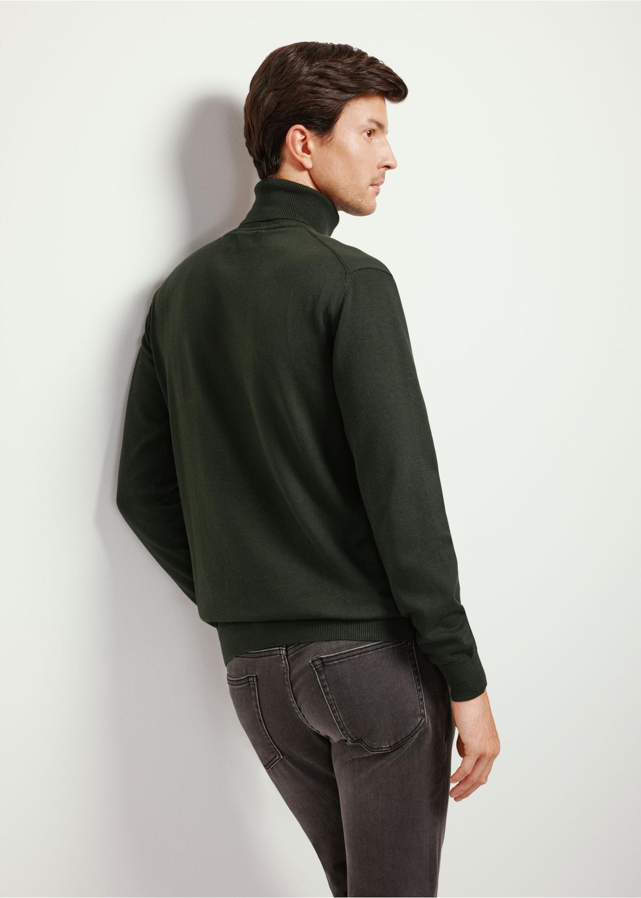 Dark green men's turtleneck sweater SWEMT-0095A-55(Z24)-03