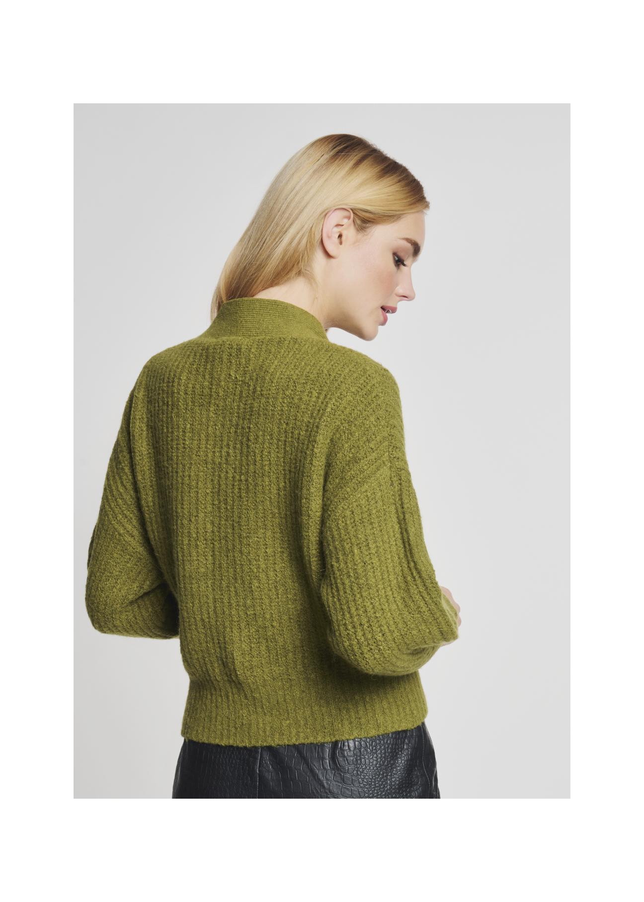 Sweter wiązany damski khaki SWEDT-0147-55(Z21)