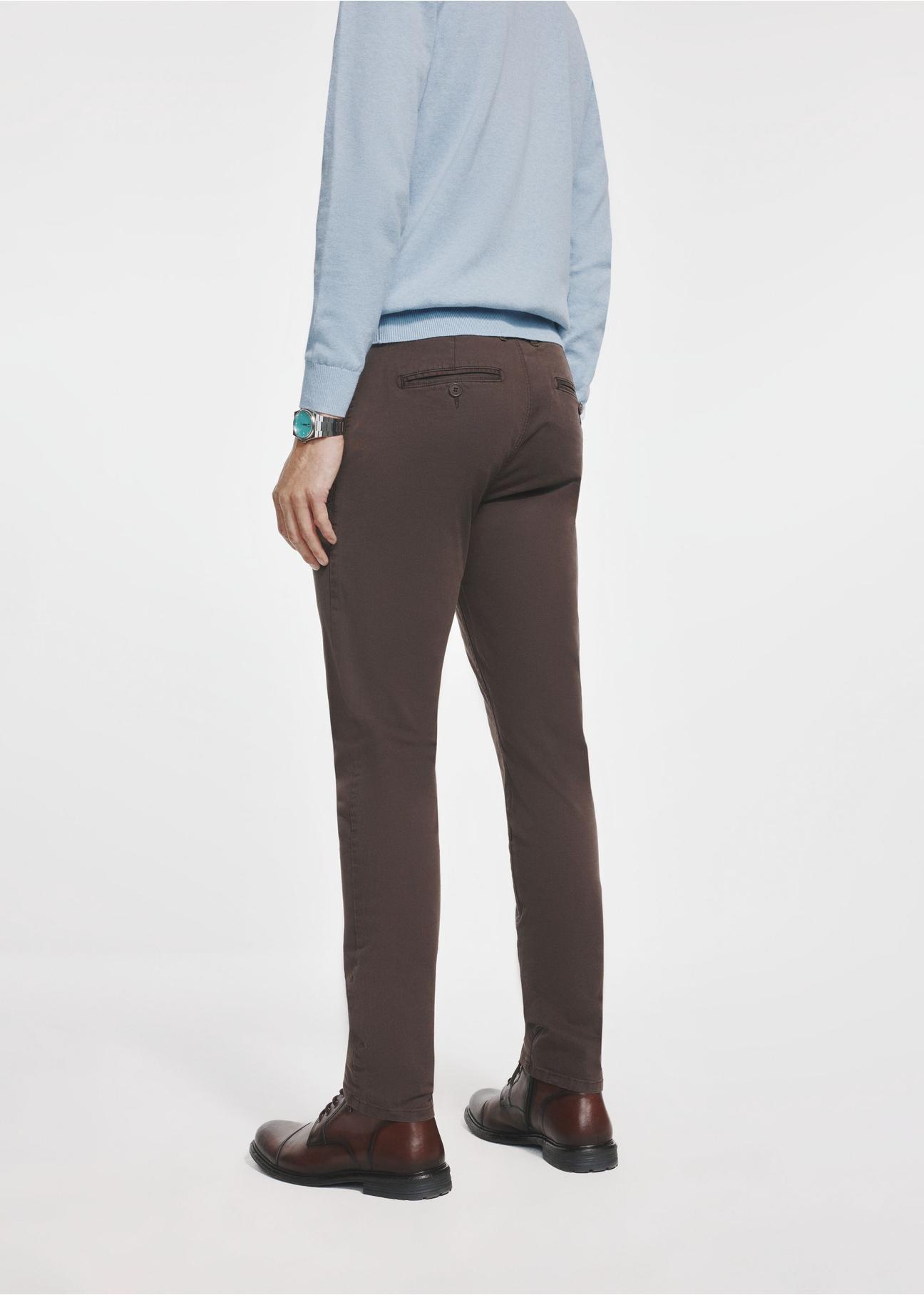 Brown men's trousers SPOMT-0103-90(Z24)-03