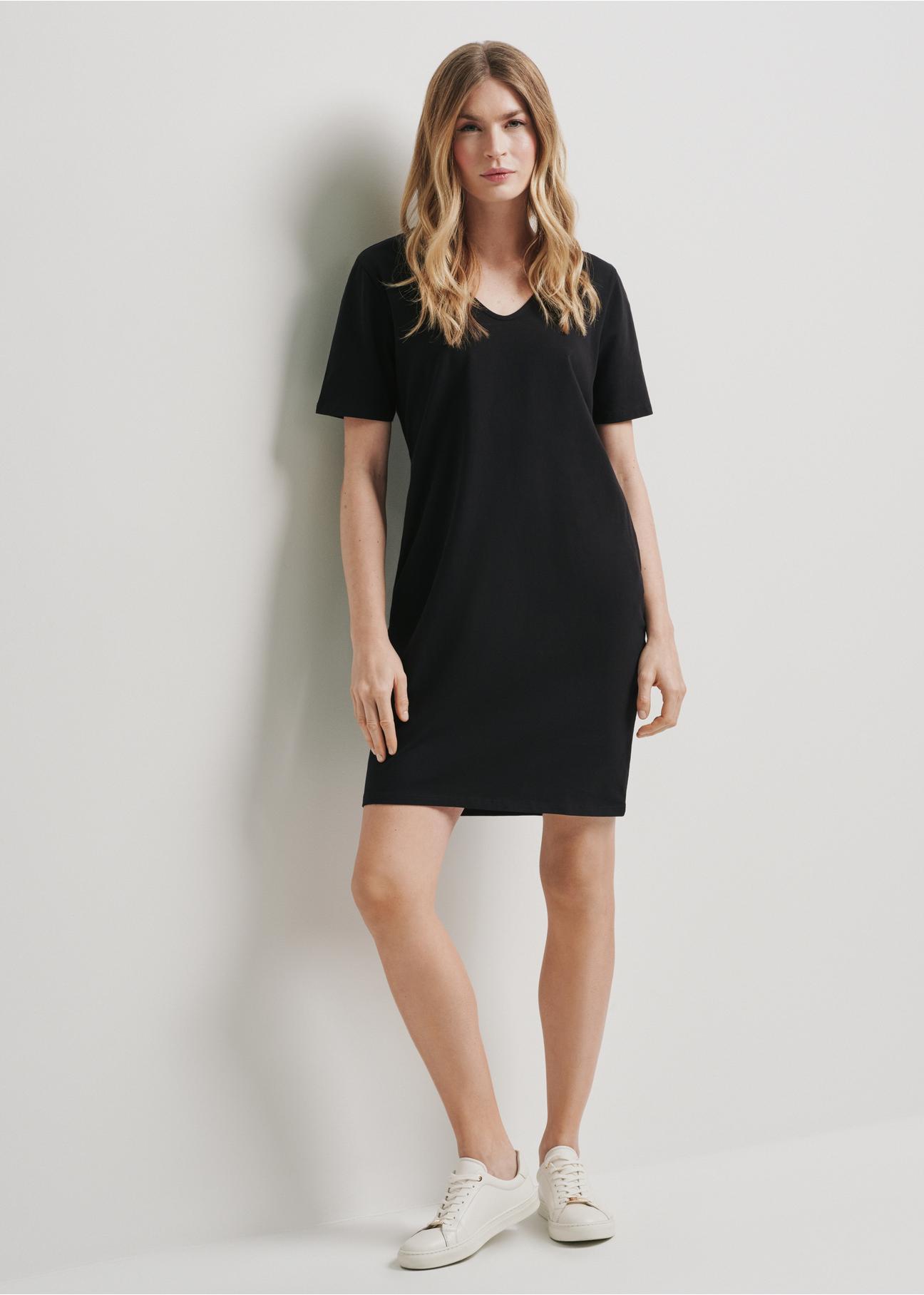 Krótka bawełniana czarna sukienka SUKDT-0185-99(W24)