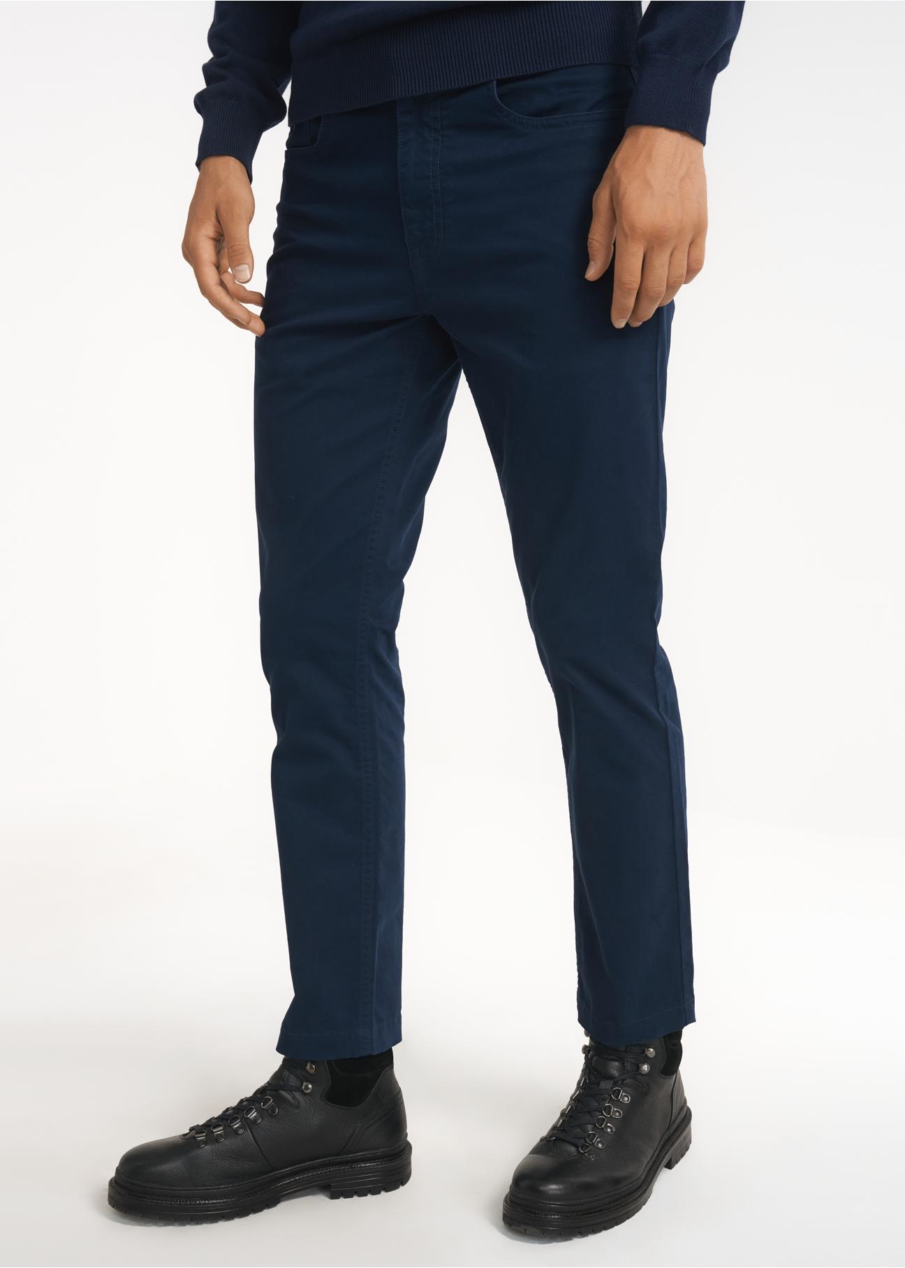 Granatowe spodnie męskie SPOMT-0083-69(Z23)