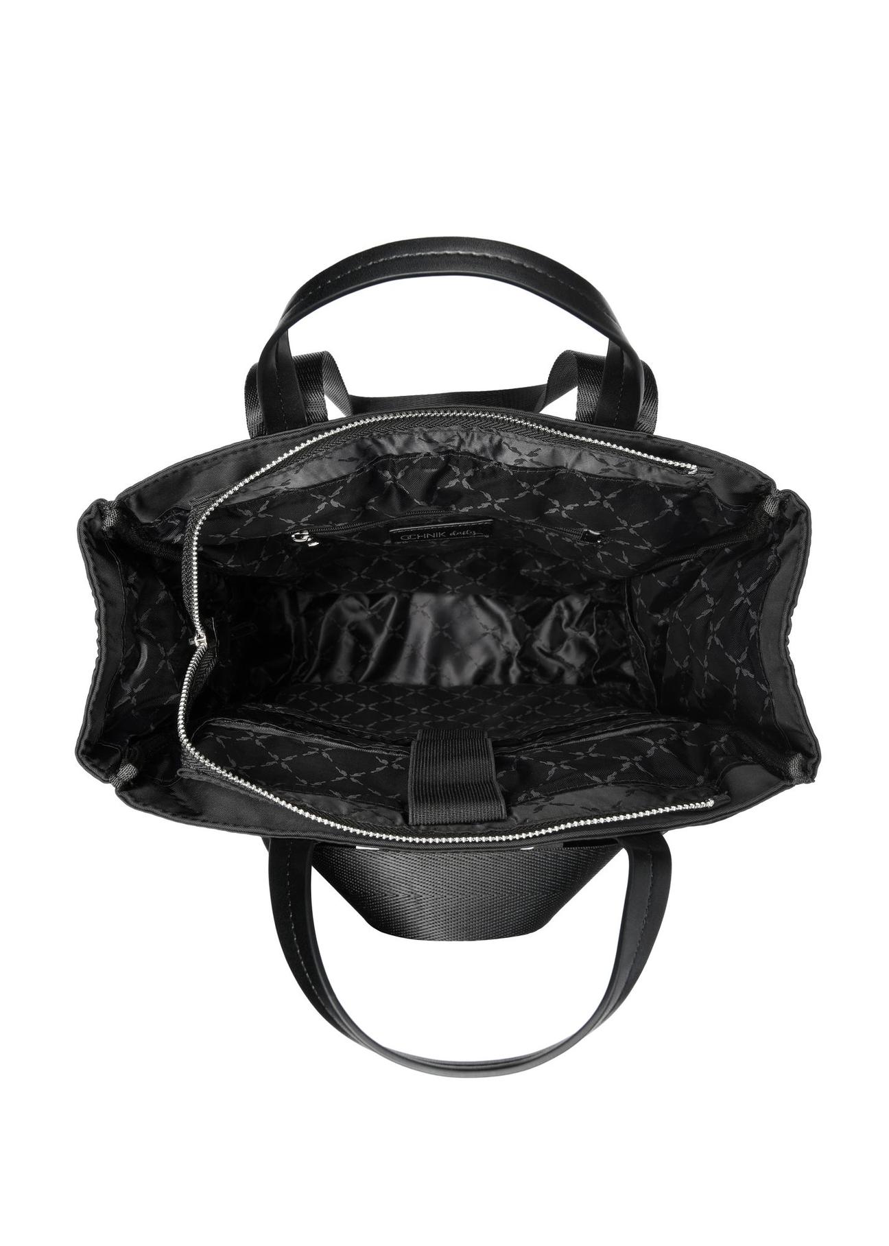 Czarna torebka - plecak TOREN-0273-99(W24)