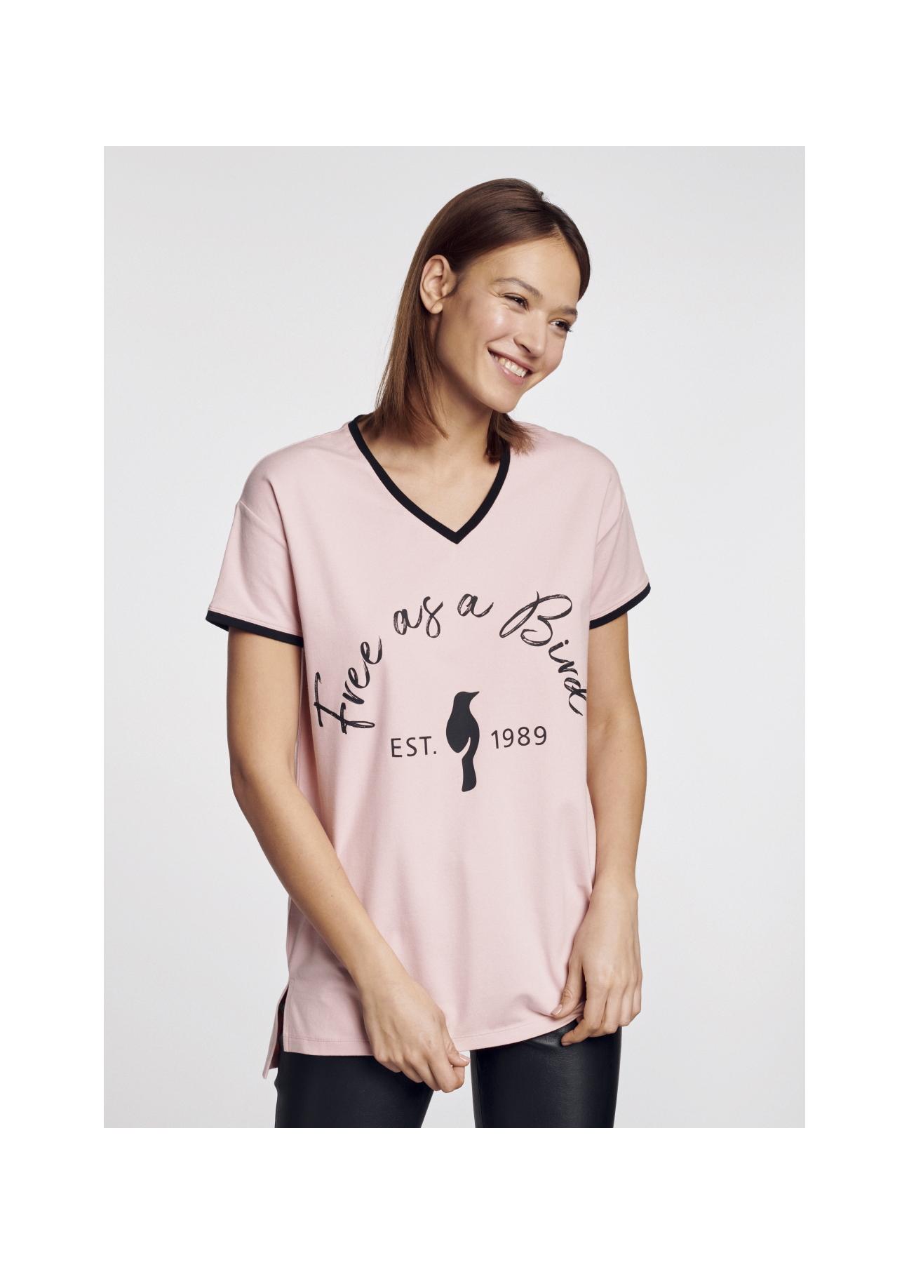 Różowy T-shirt z dekoltem V damski TSHDT-0065-31(W21)