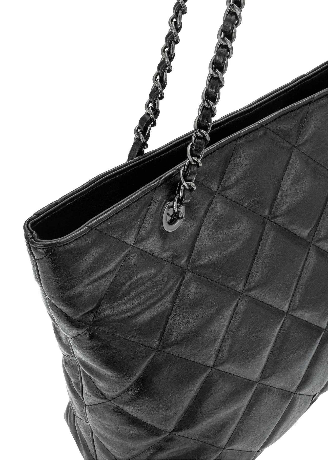 Quilted black women's bag TOREC-0954-99(Z24)-06