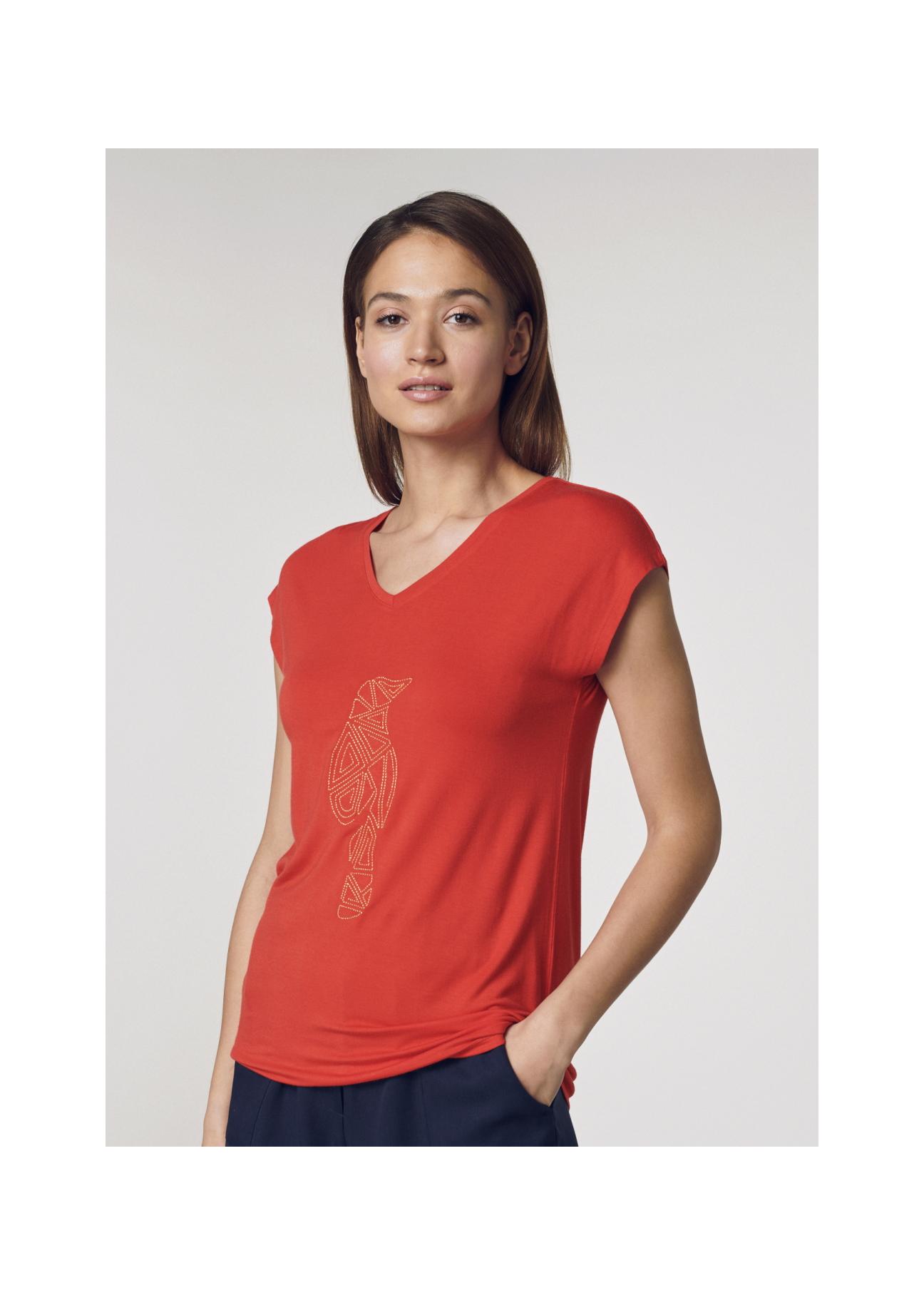 Czerwony T-shirt damski z aplikacją TSHDT-0066-42(W21)