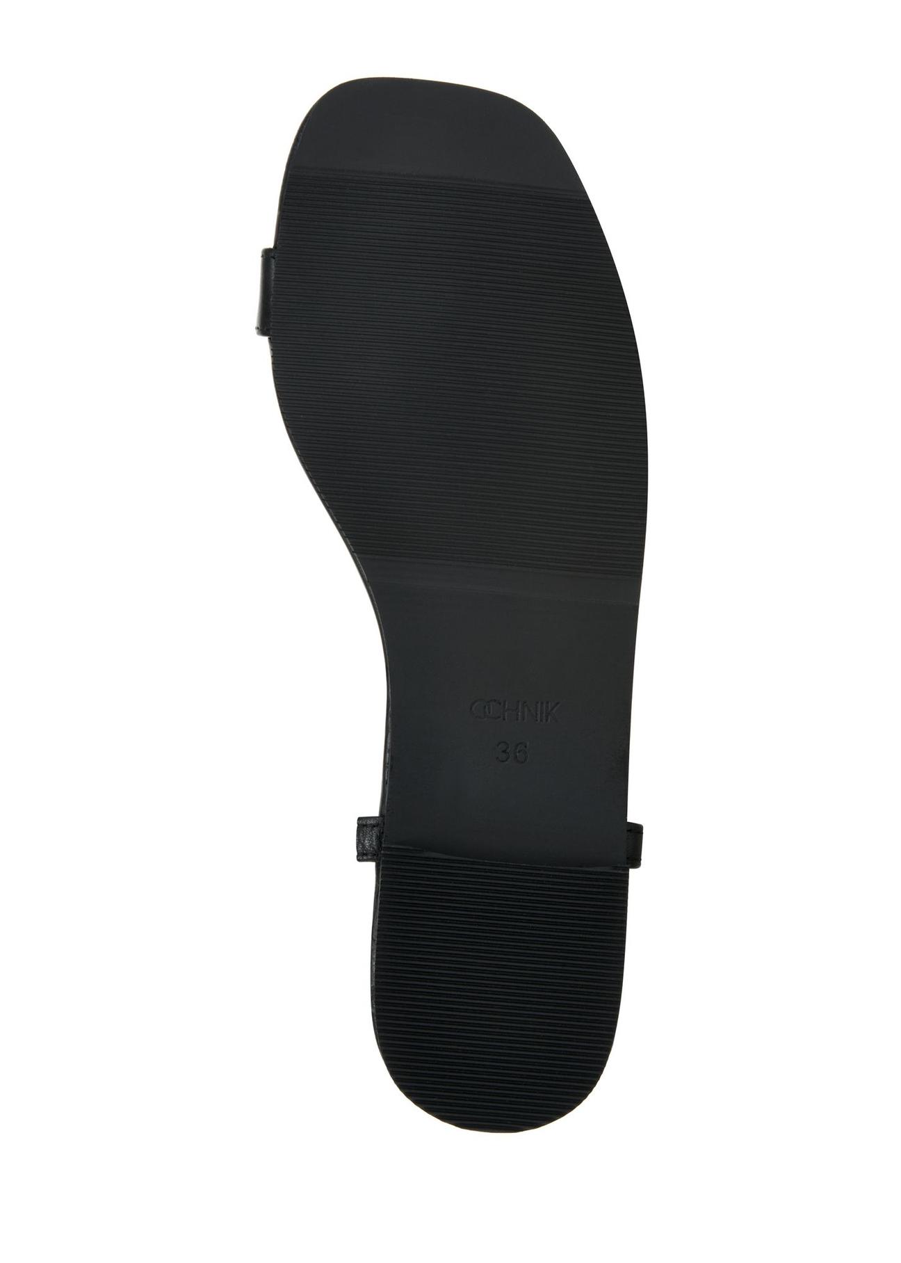 Skórzane czarne klasyczne sandałki BUTYD-1055-99(W24)