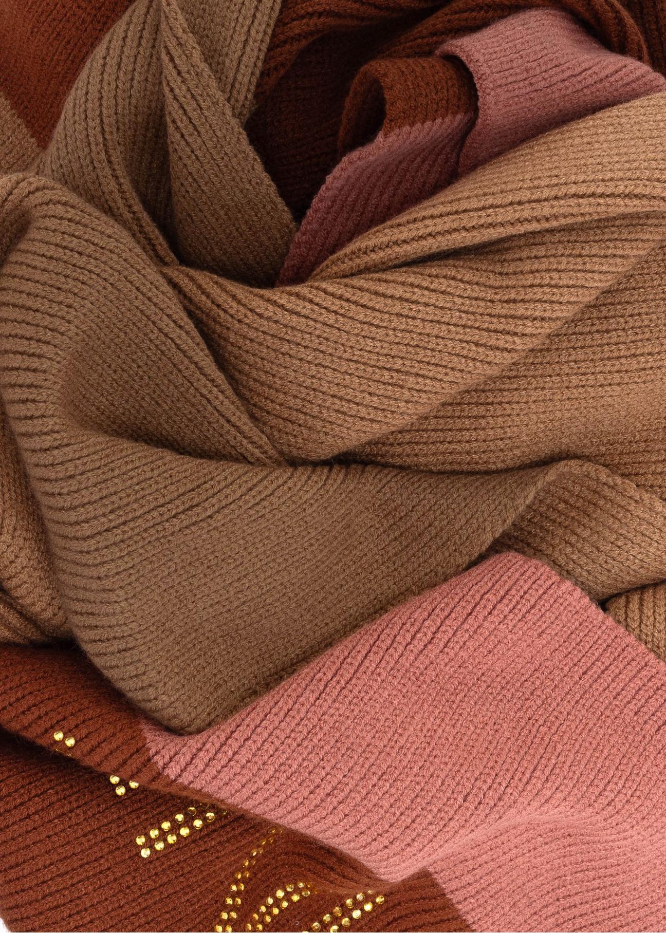 Women's winter scarf in camel color SZADT-0183-24(Z24)-03